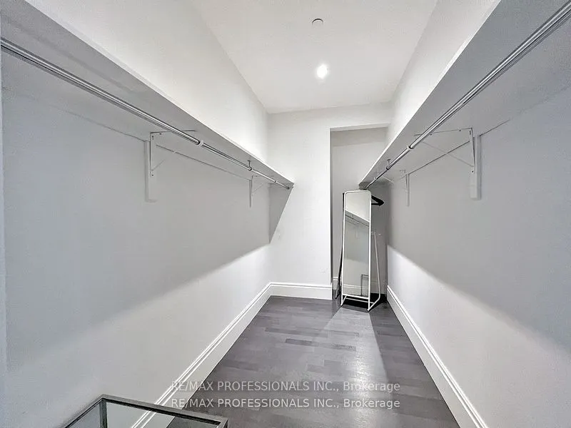 311 Bay Street #4803