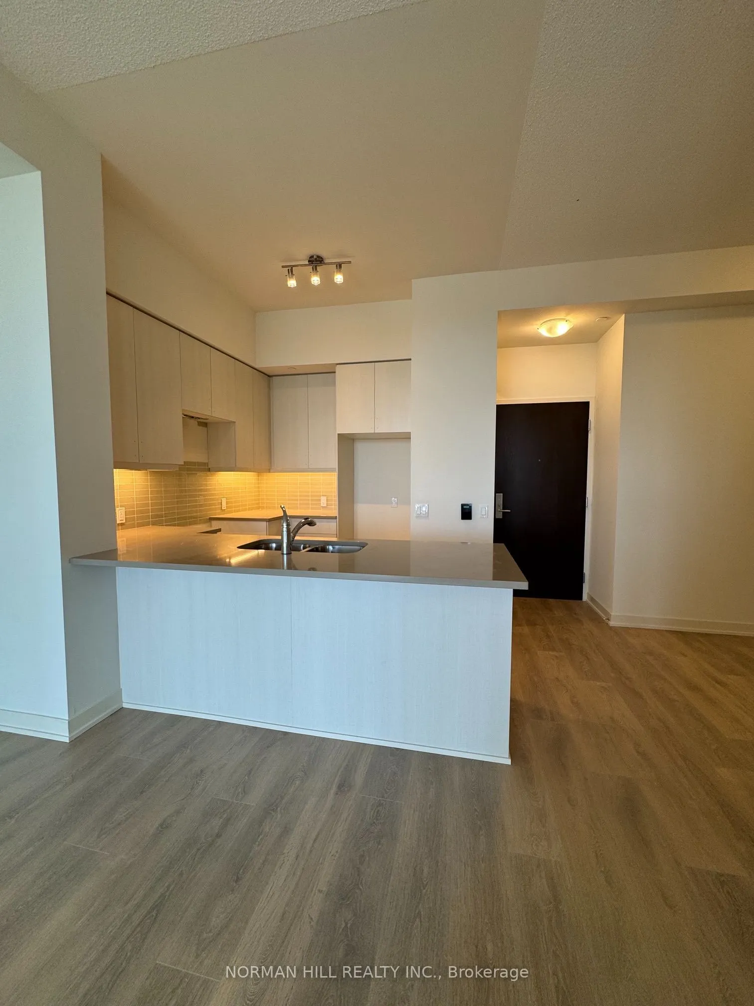 4955 Yonge Street #PH502