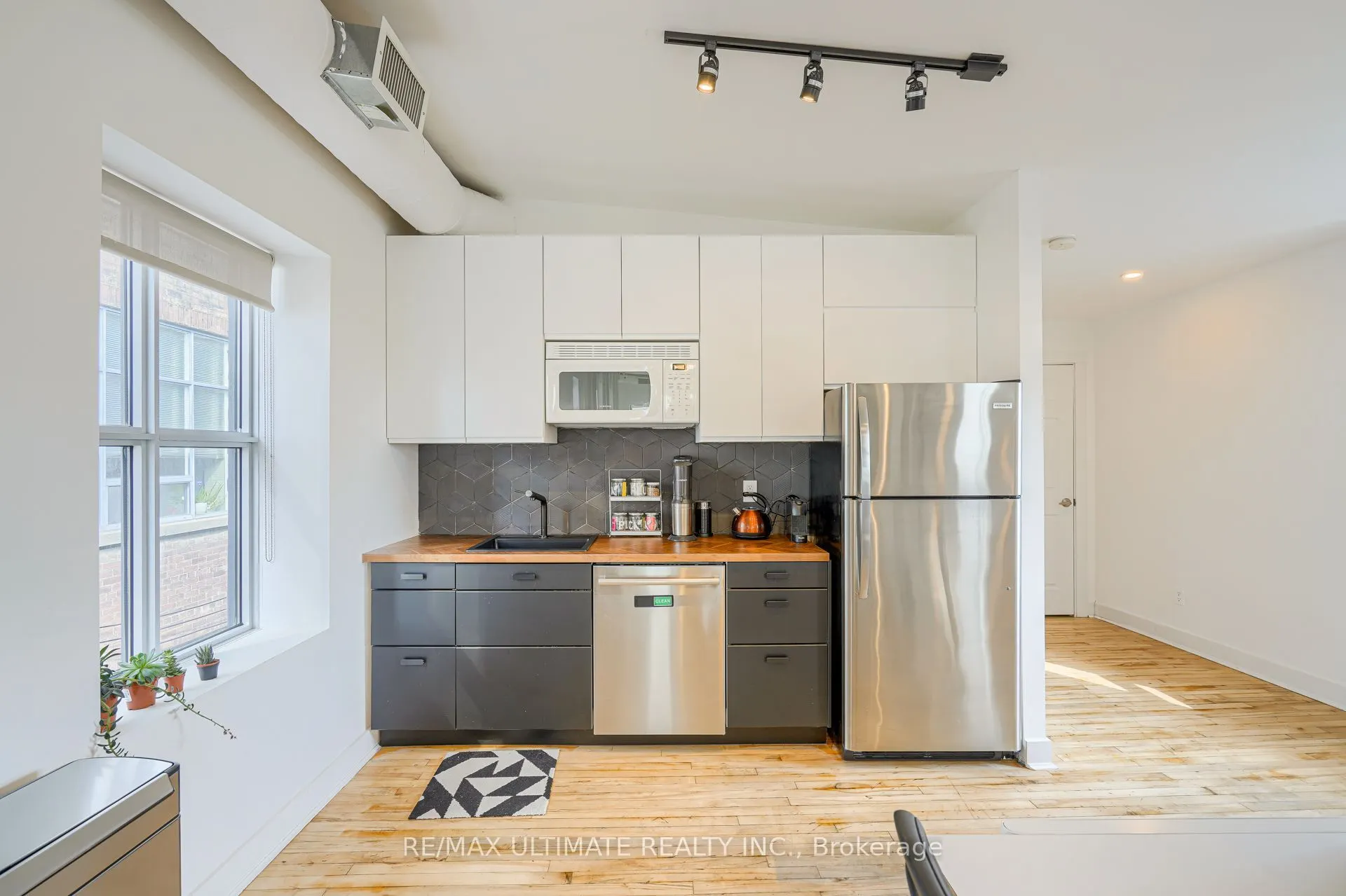 298 Markham Street