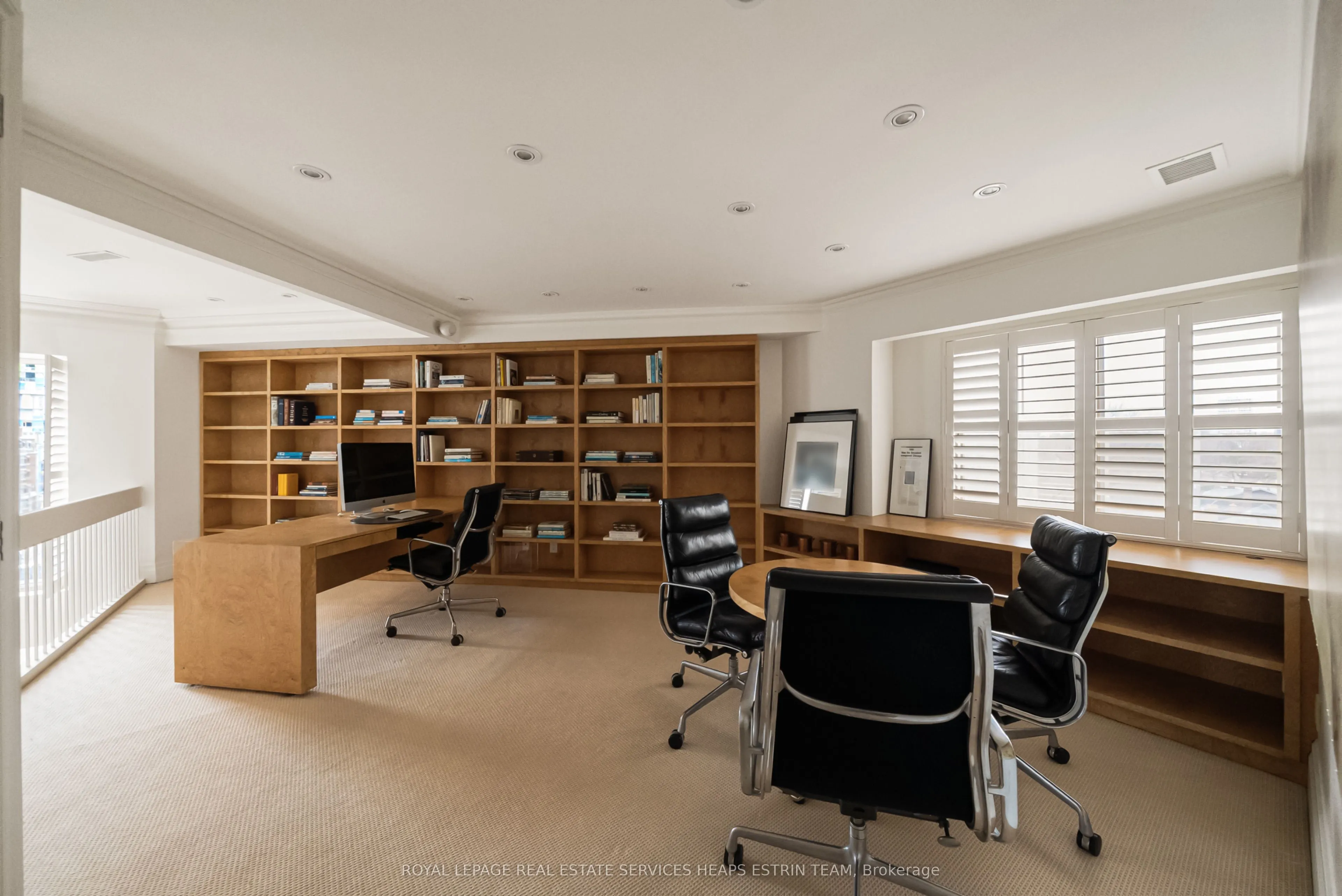 2 Lynwood Avenue #PH1