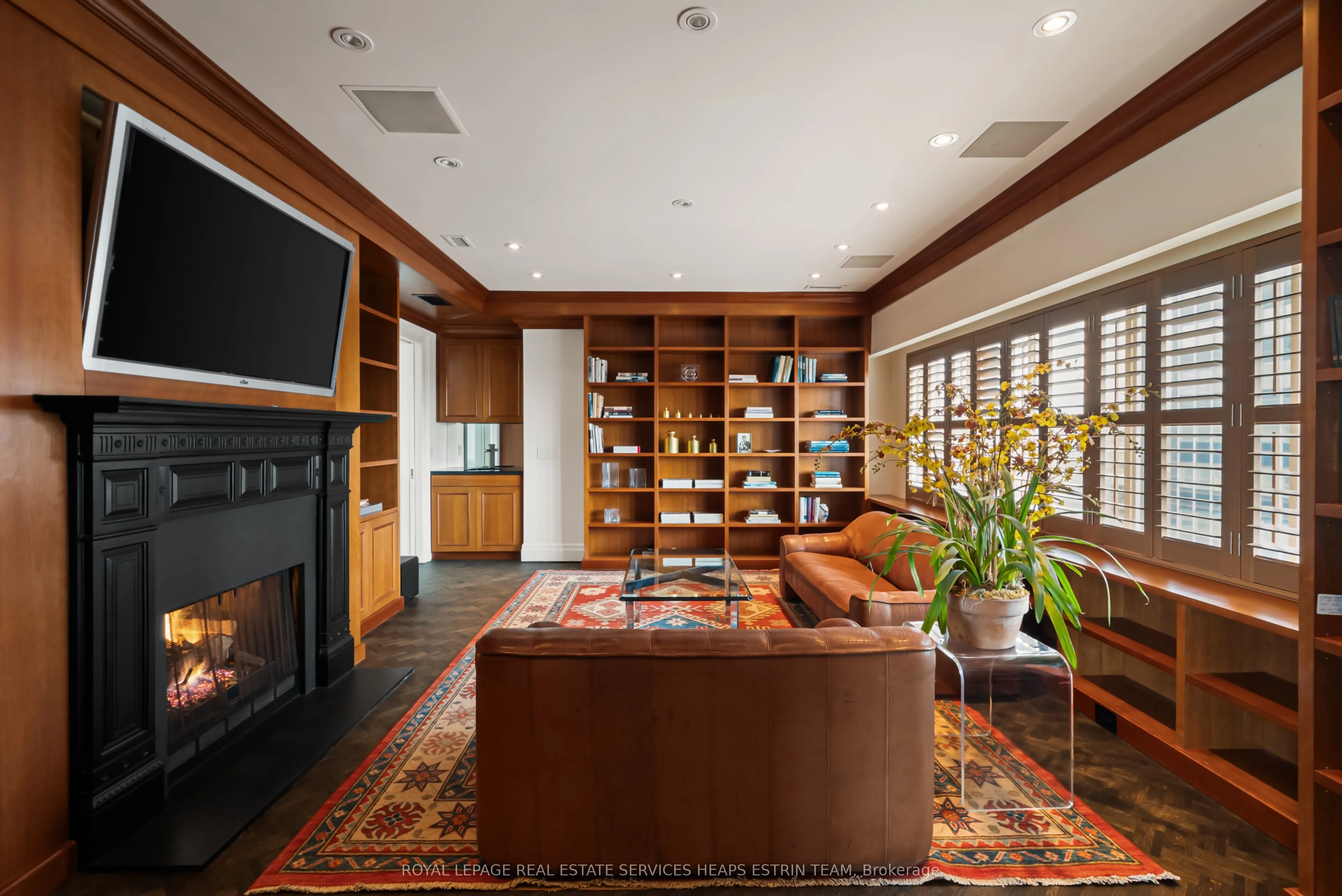 2 Lynwood Avenue #PH1