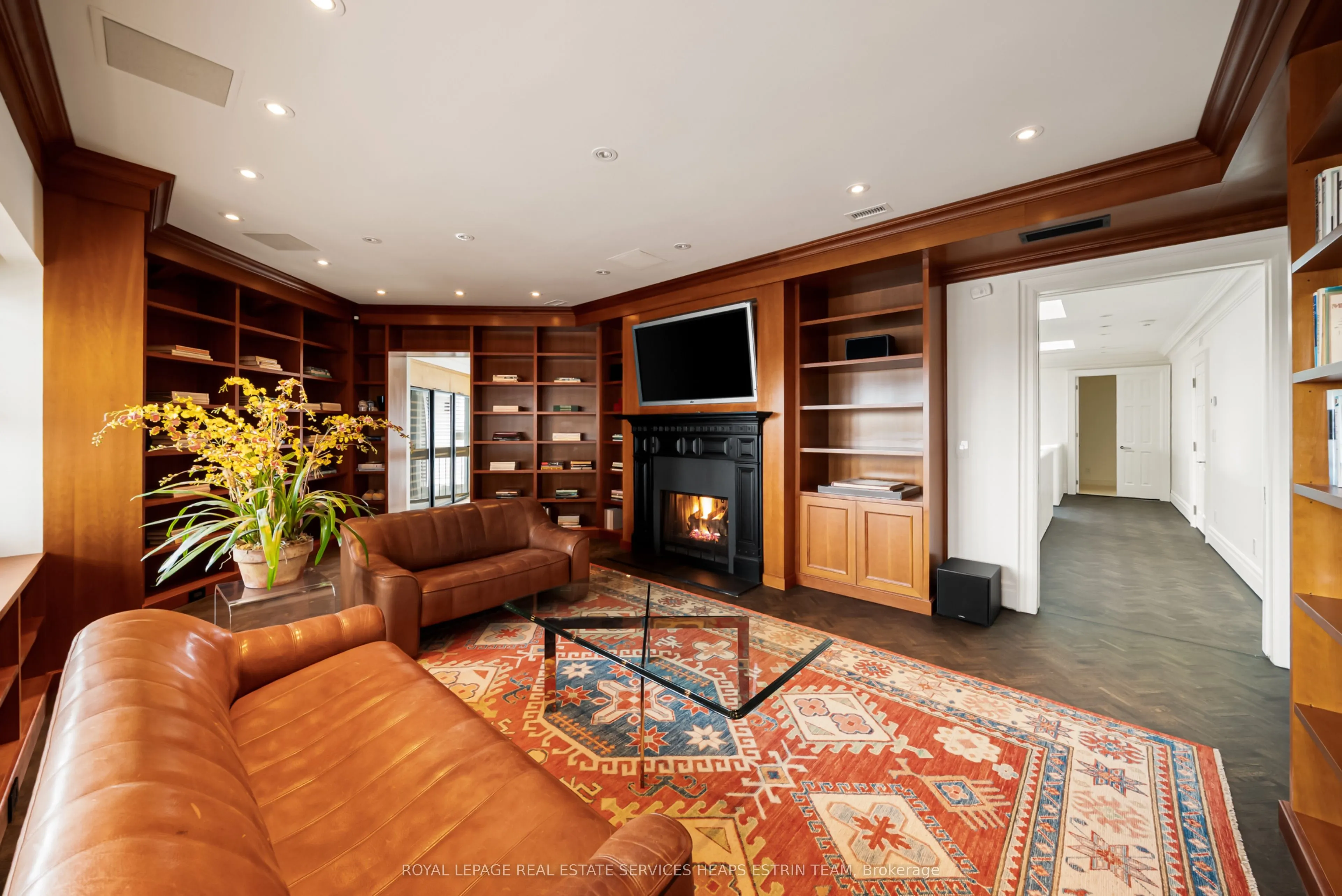 2 Lynwood Avenue #PH1