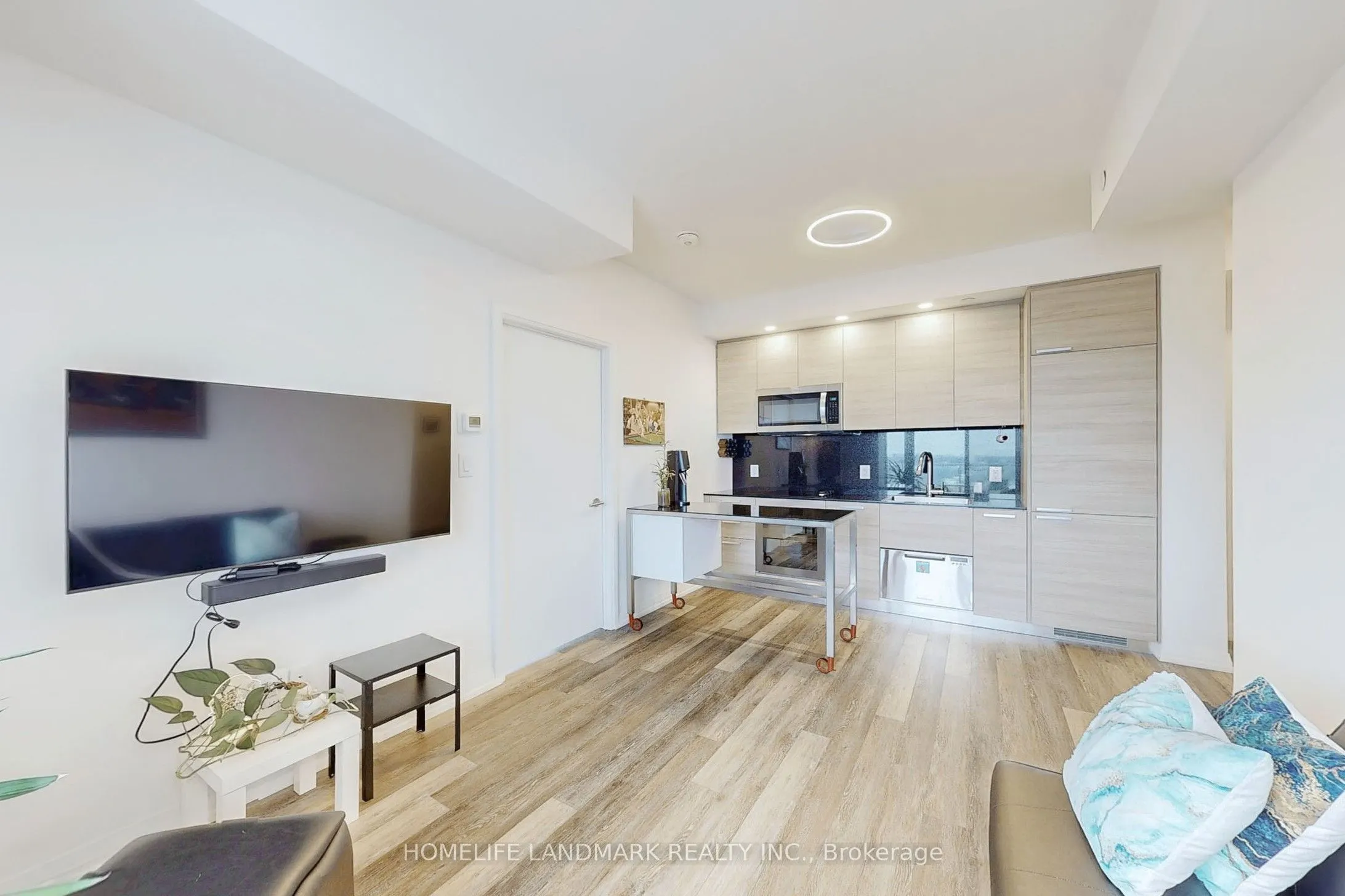 75 Canterbury Place #10