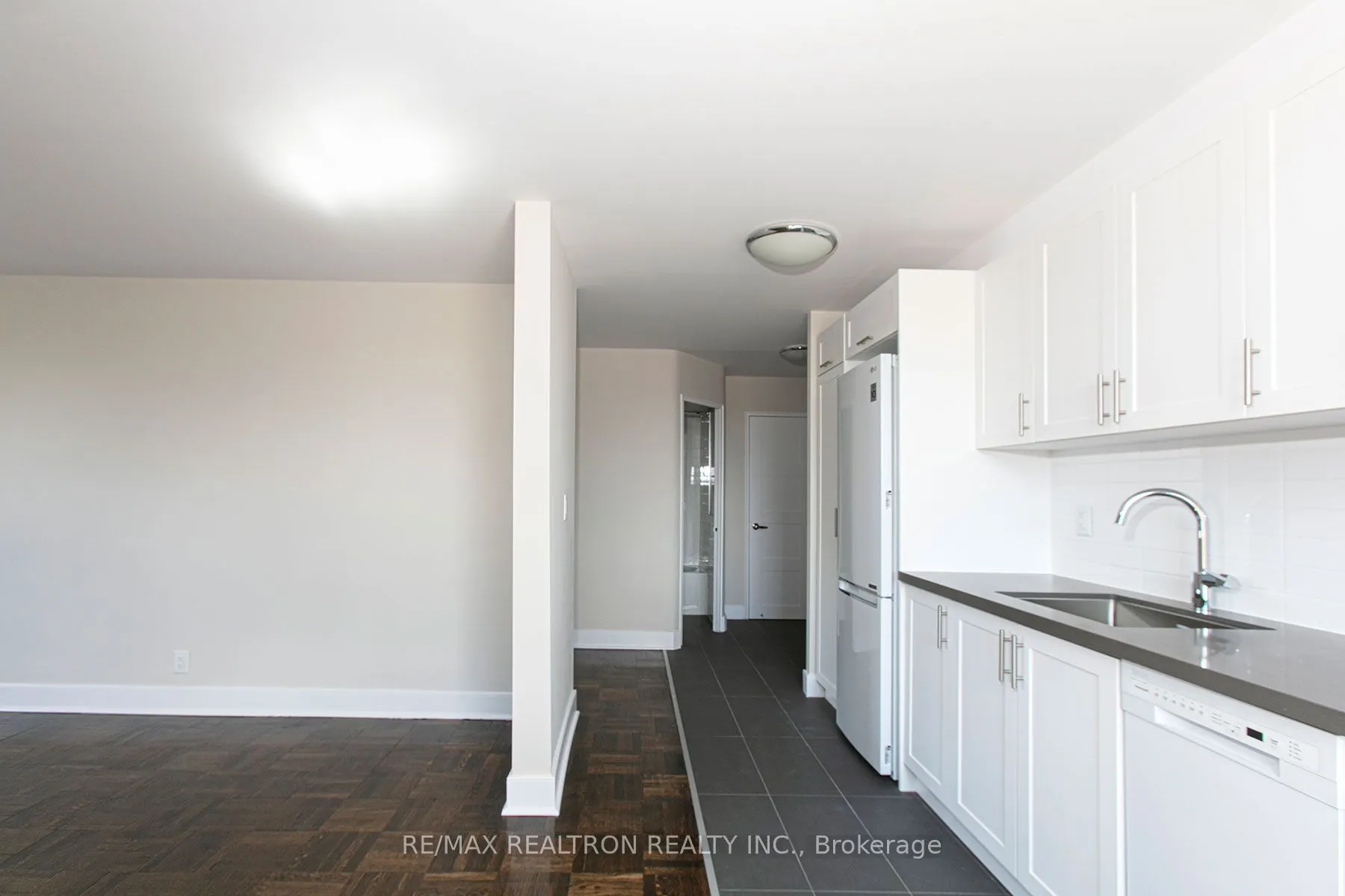 990 Avenue Road #104