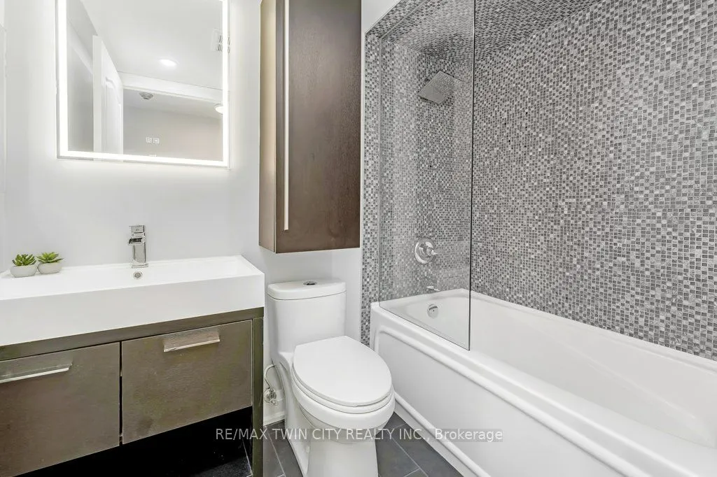 1103 Leslie Street #701