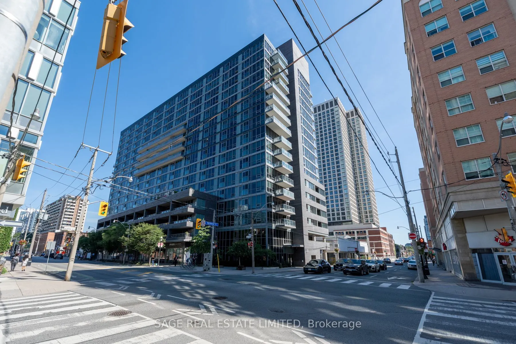 320 Richmond Street E #905