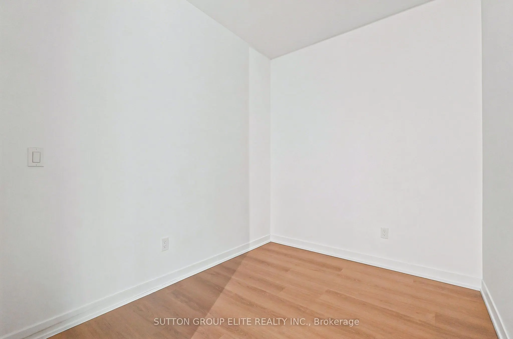 31 Tippett Road #106