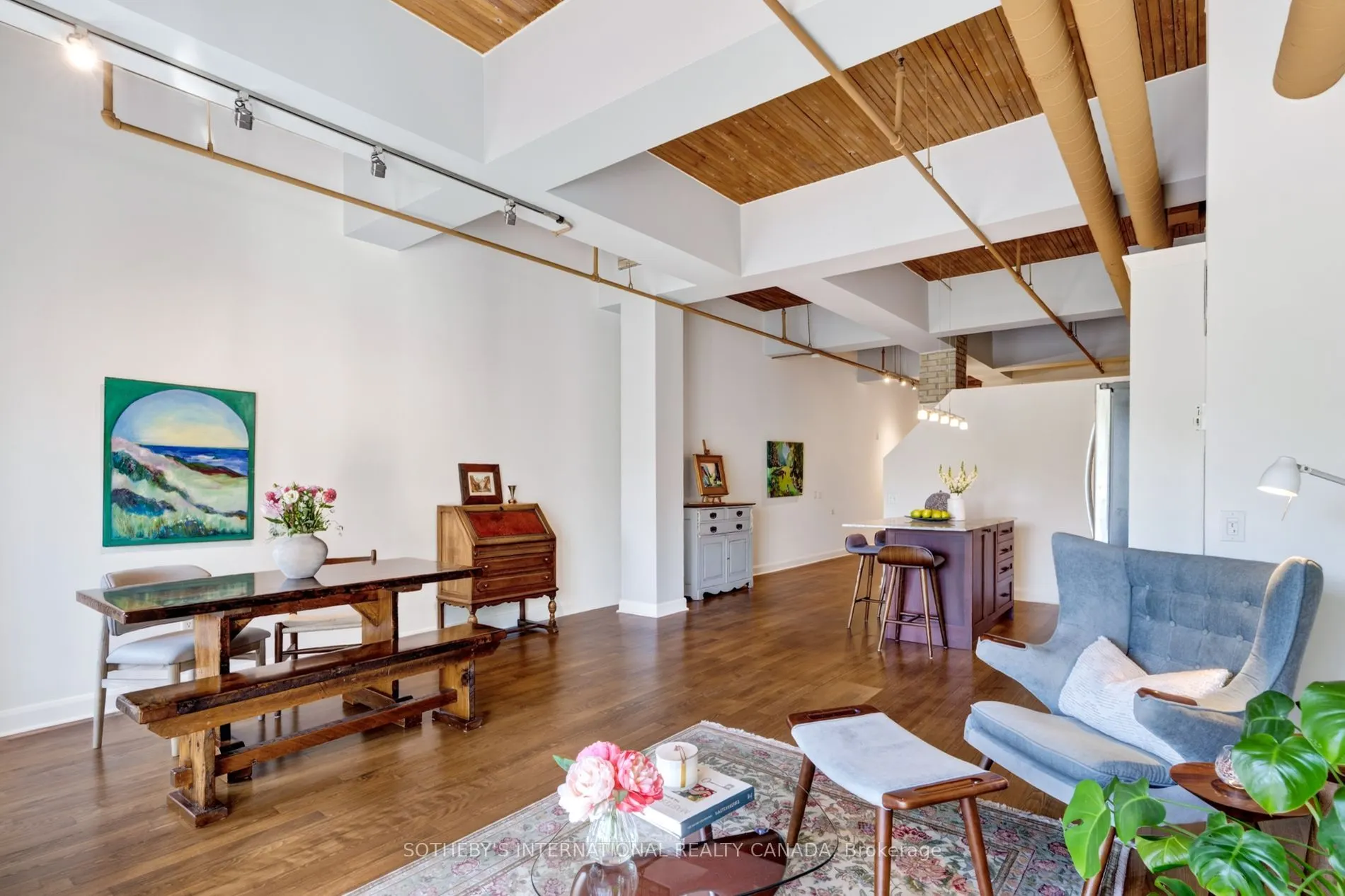 993 Queen Street W #208