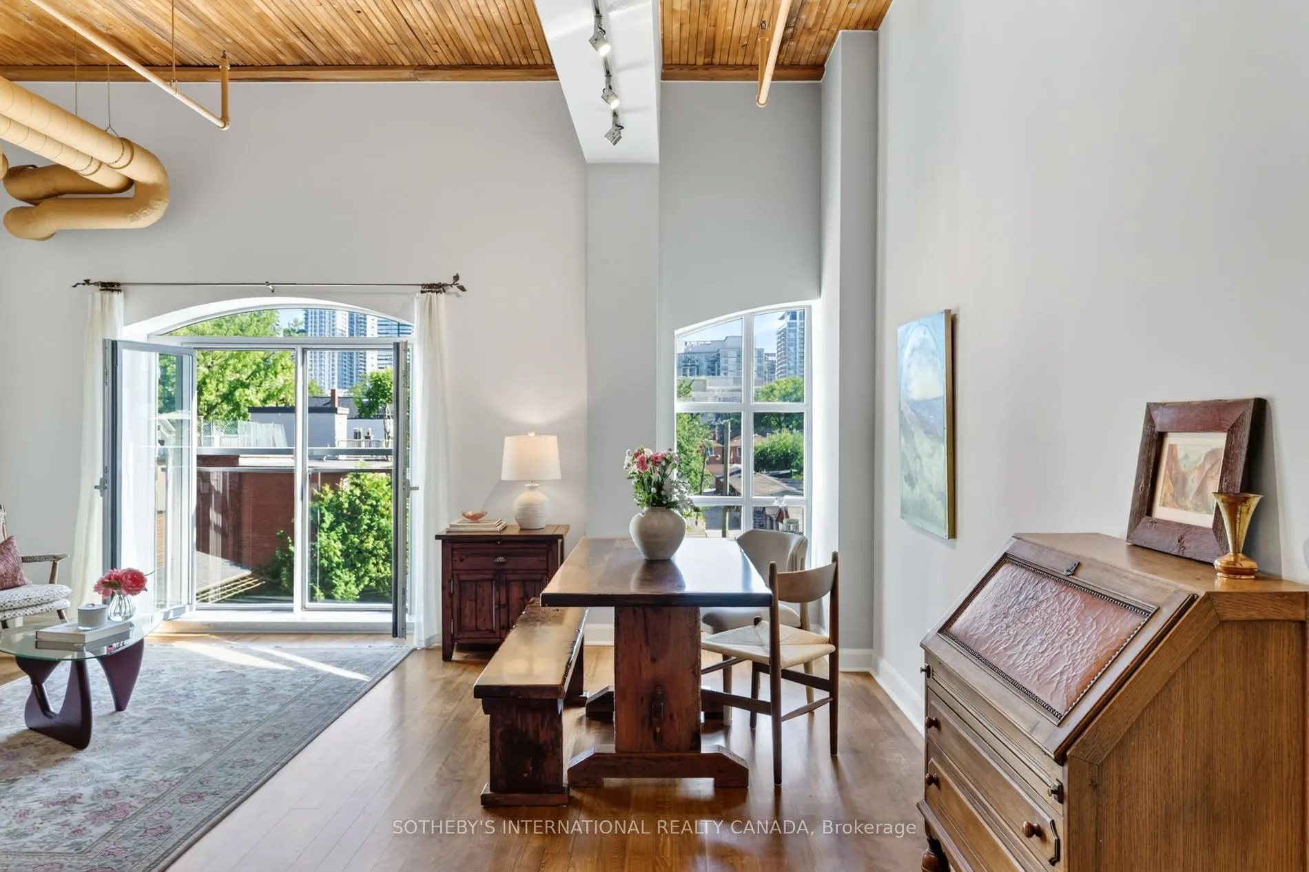 993 Queen Street W #208
