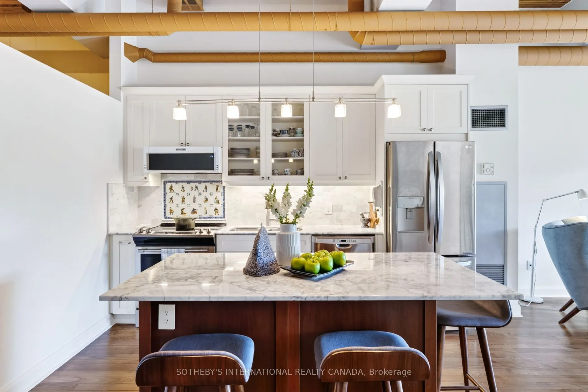 993 Queen Street W #208