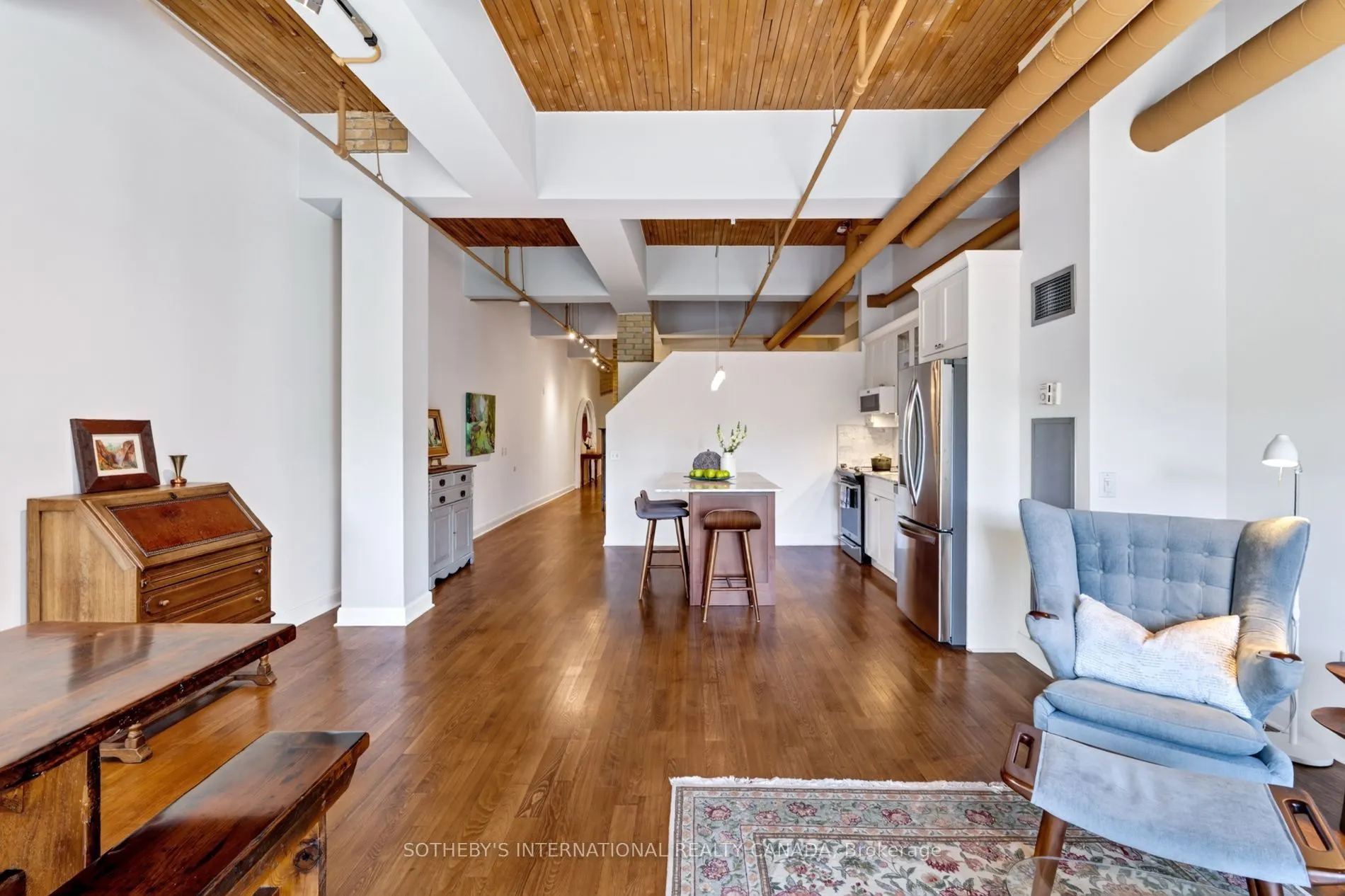 993 Queen Street W #208