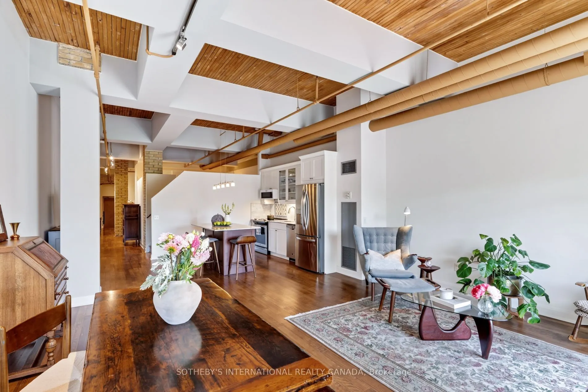 993 Queen Street W #208