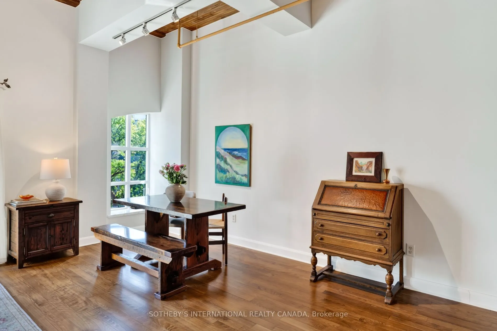 993 Queen Street W #208