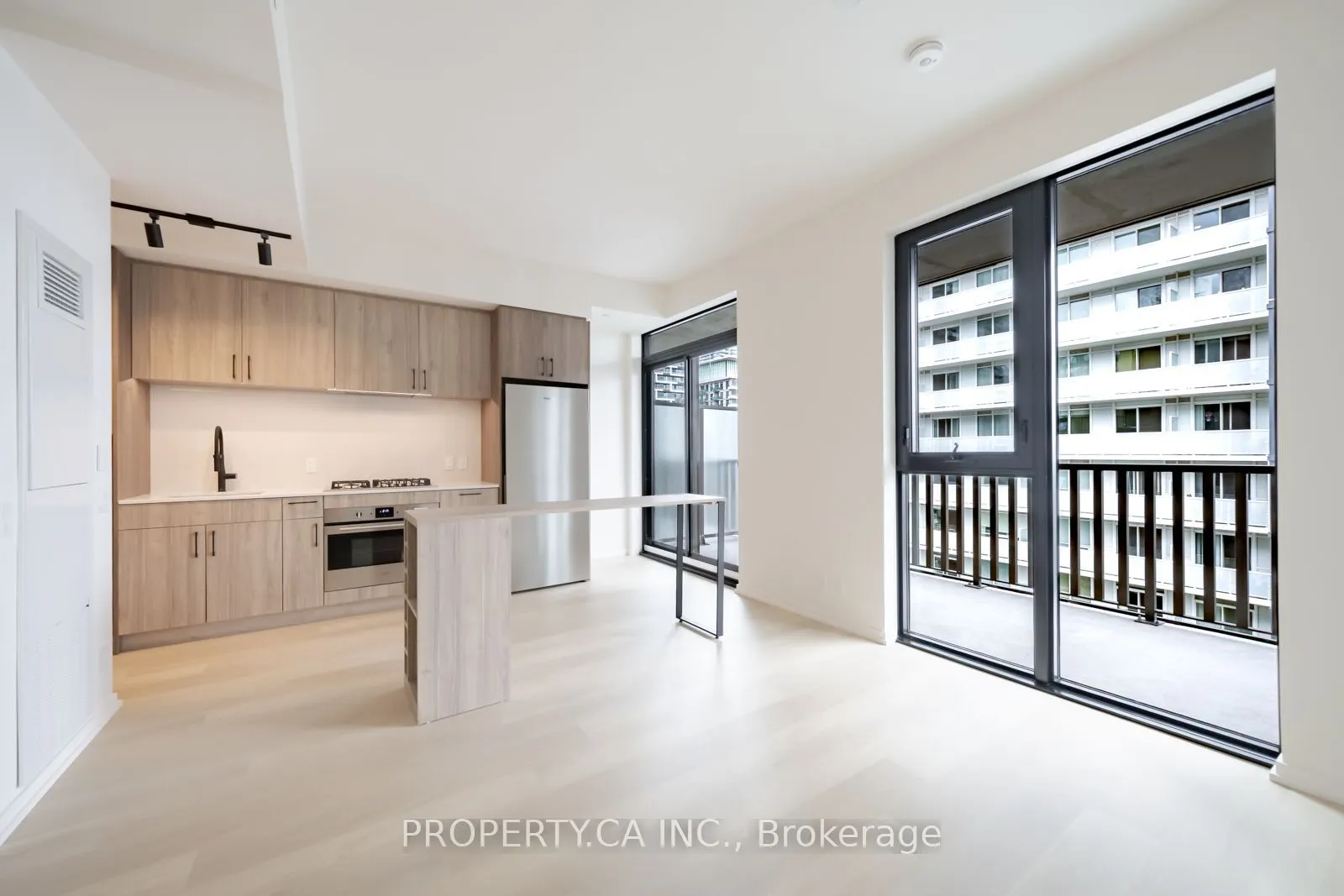 109 Erskine Avenue #1908