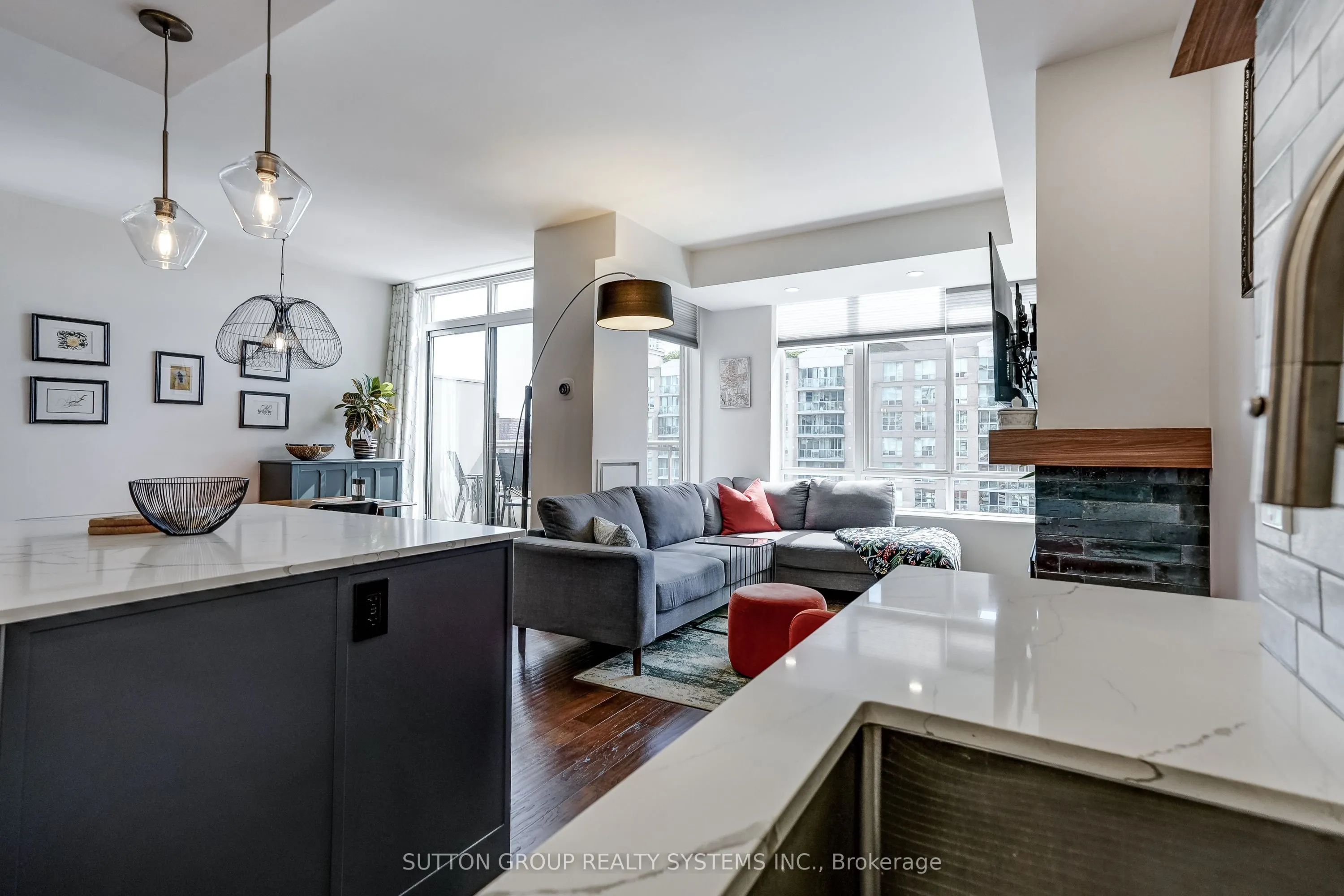 39 Jarvis Street #PH807