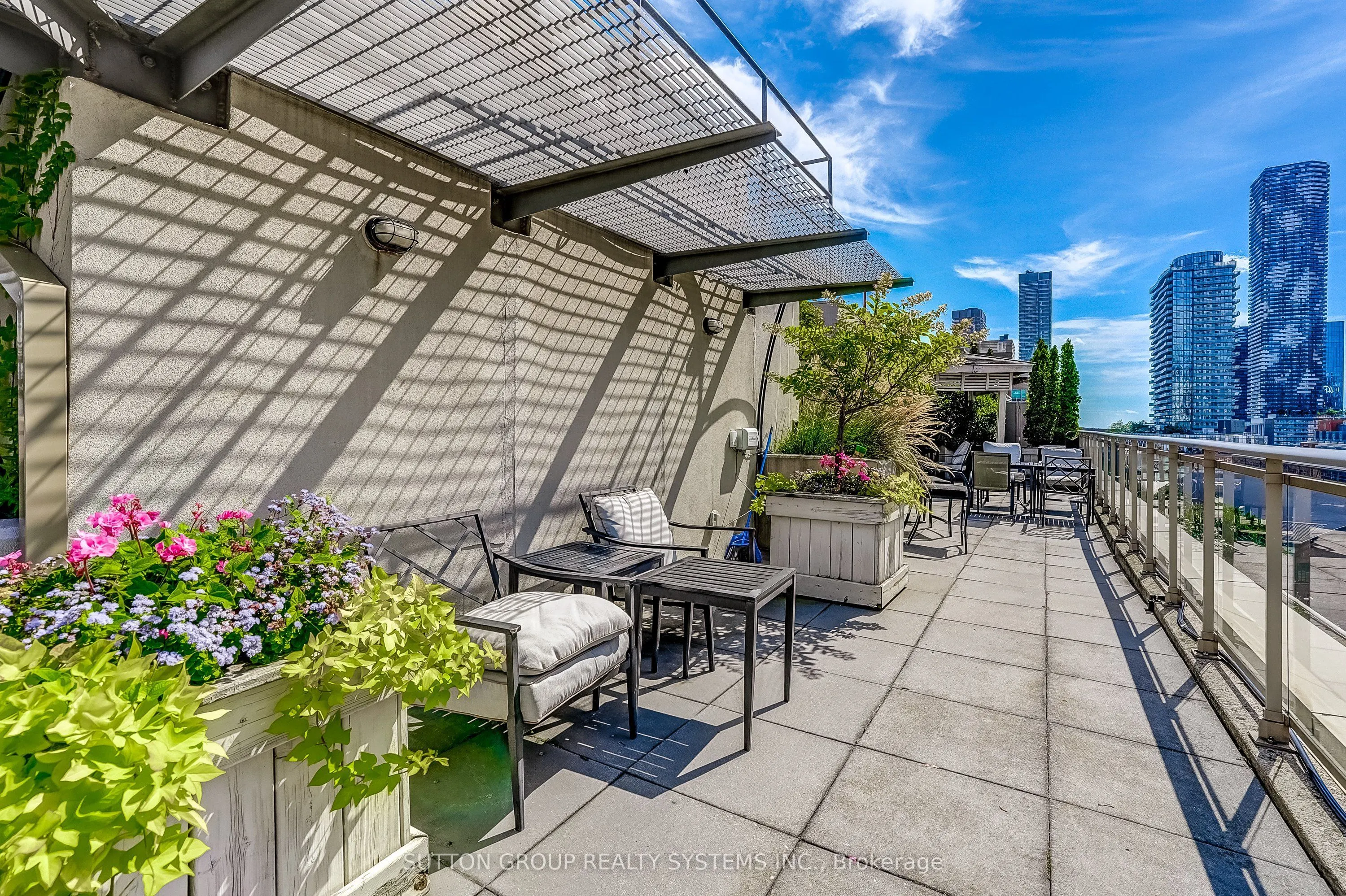 39 Jarvis Street #PH807