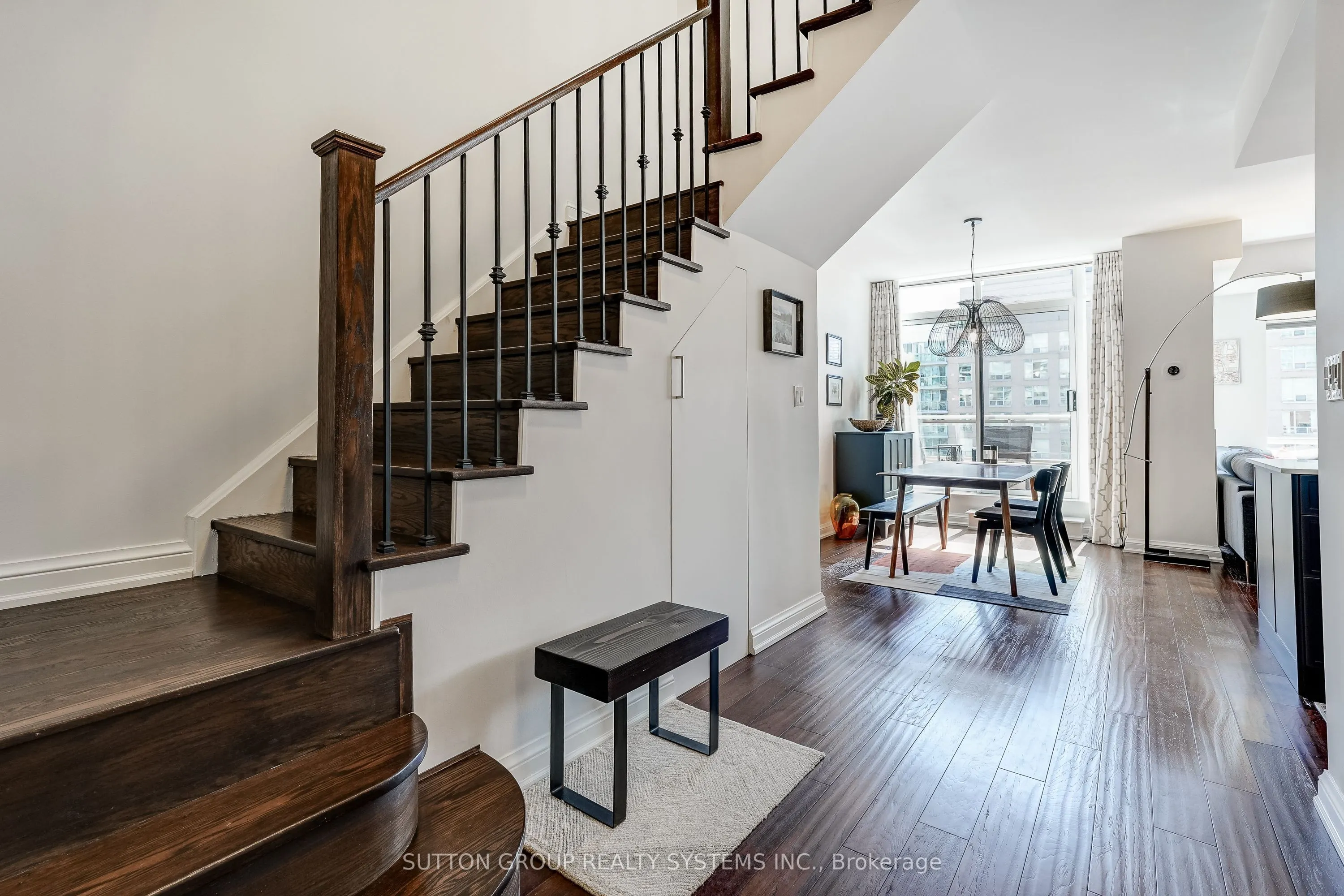 39 Jarvis Street #PH807