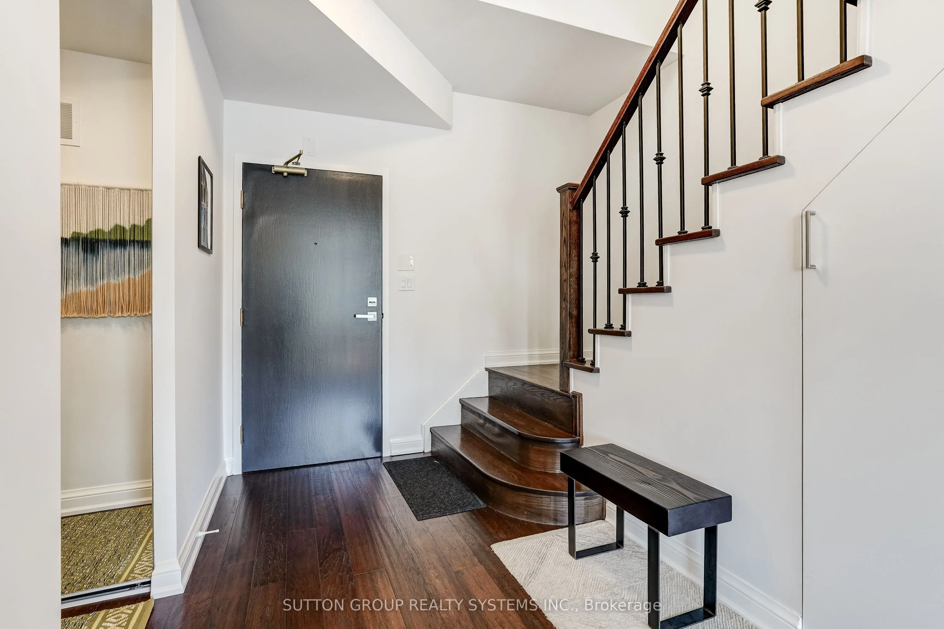 39 Jarvis Street #PH807