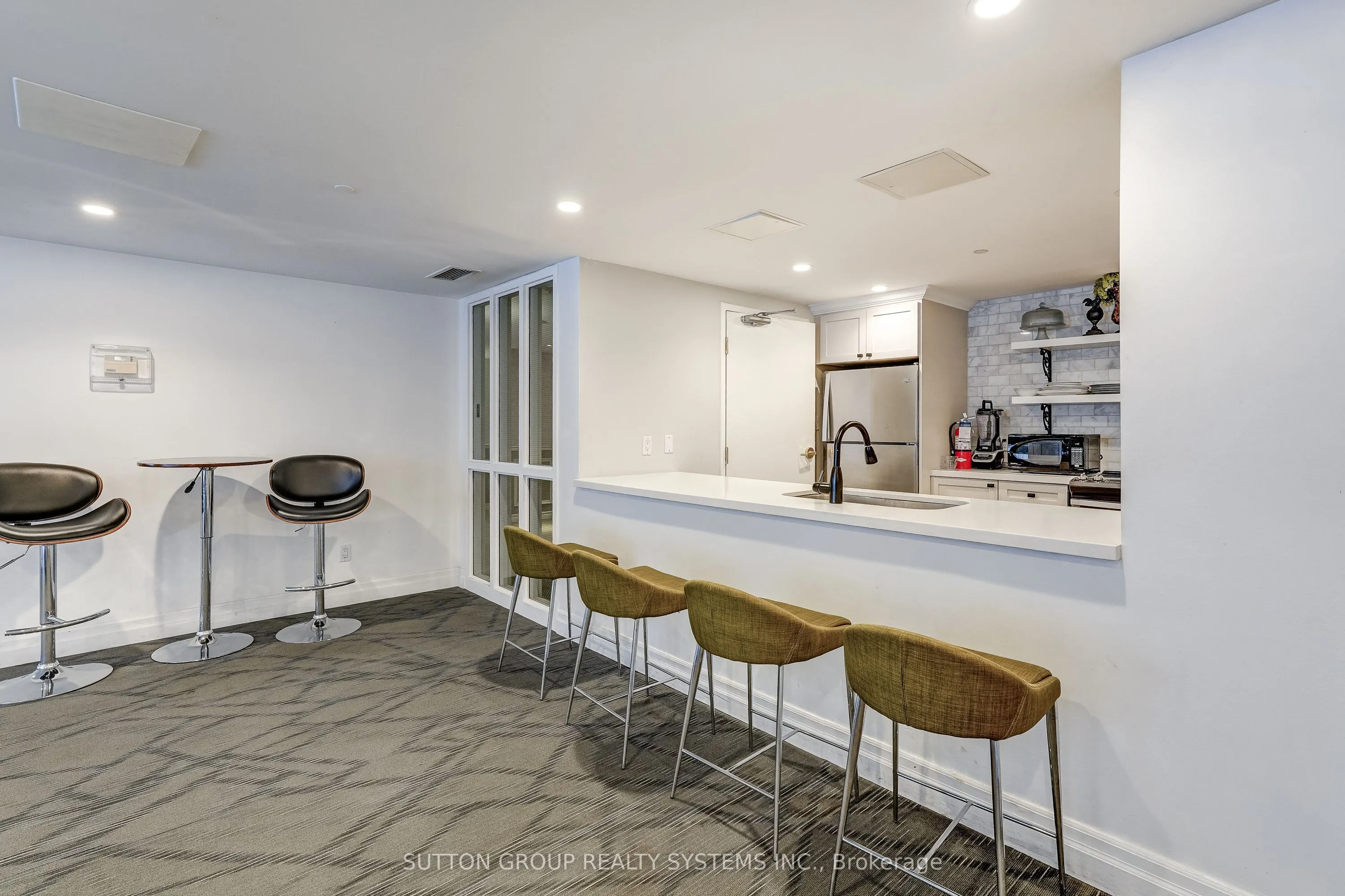 39 Jarvis Street #PH807