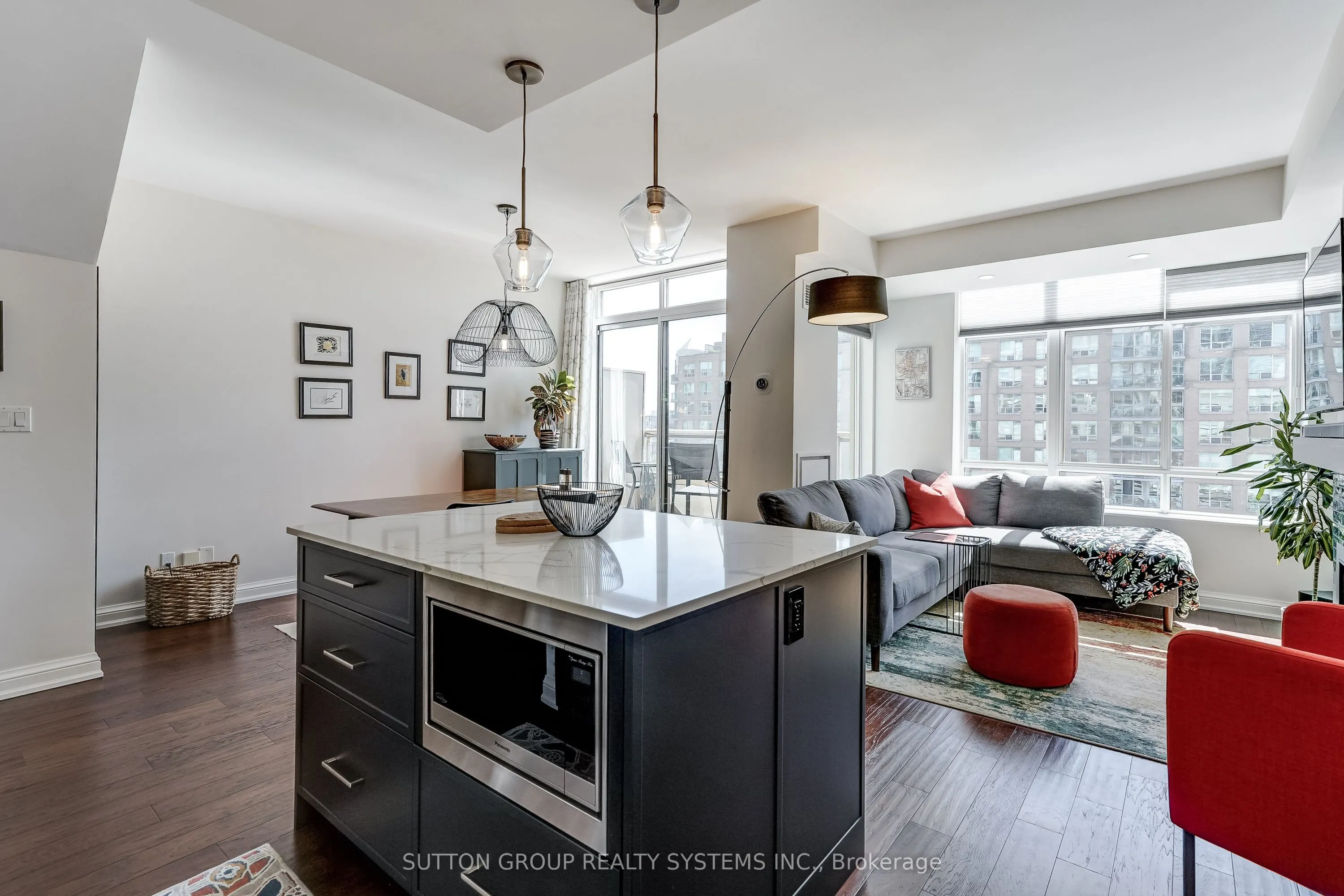 39 Jarvis Street #PH807