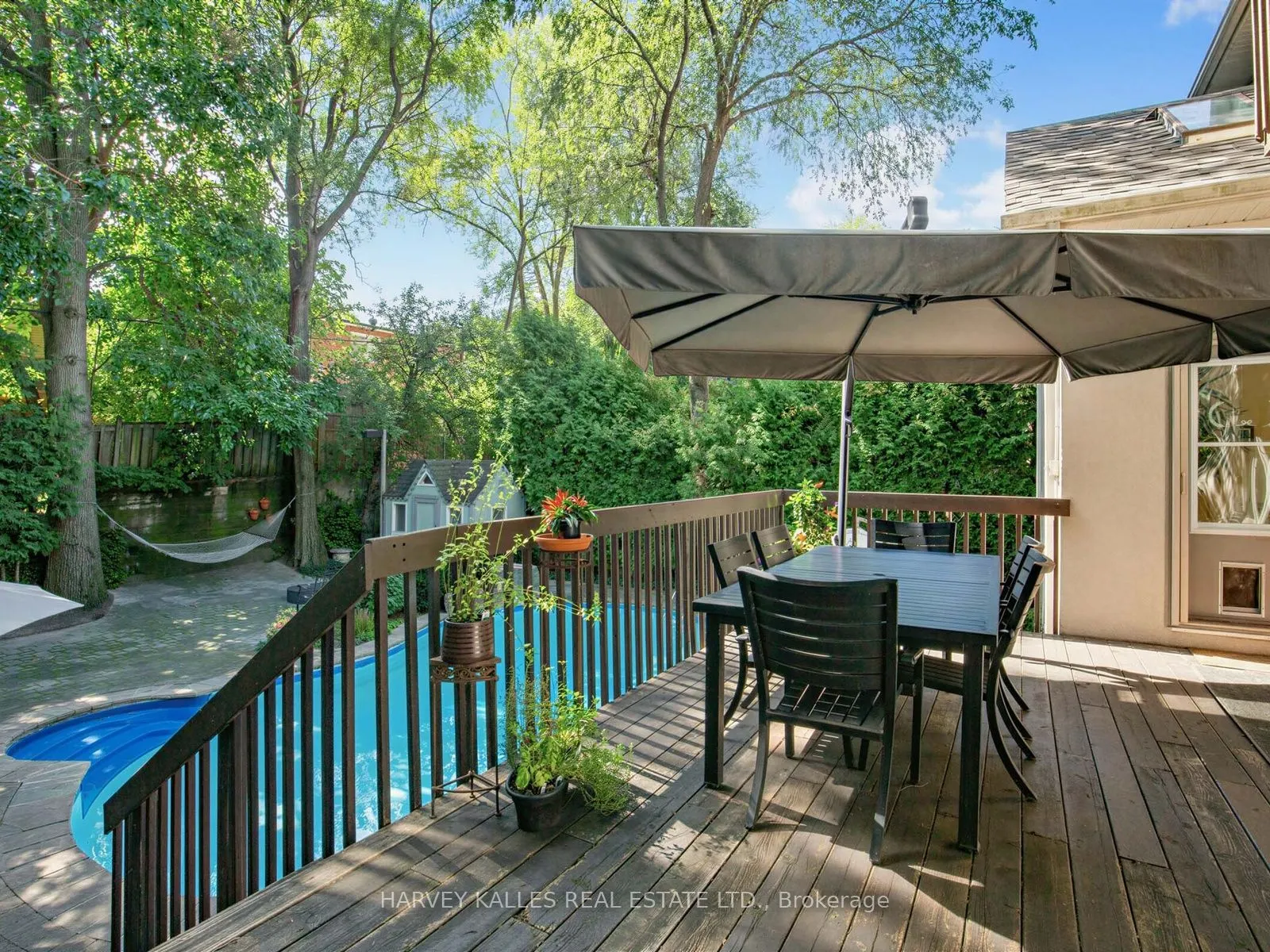 55 Viewmount Avenue