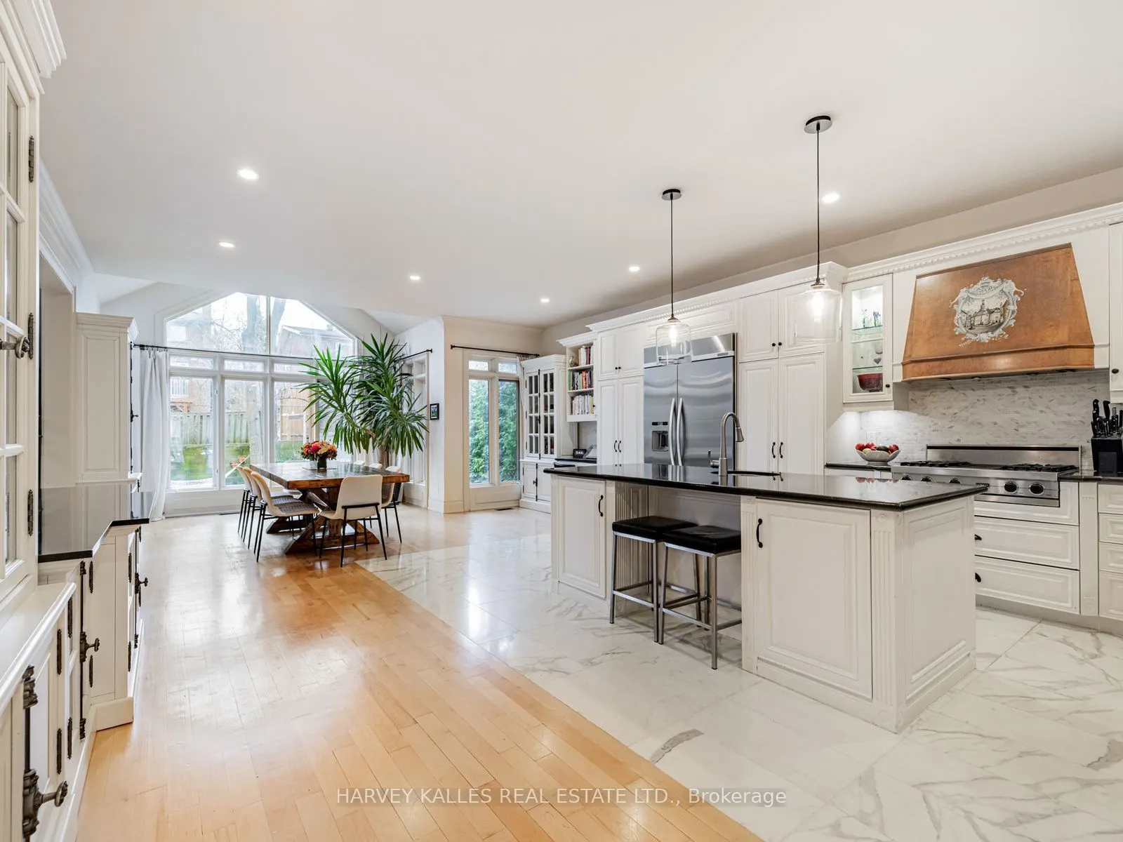 55 Viewmount Avenue