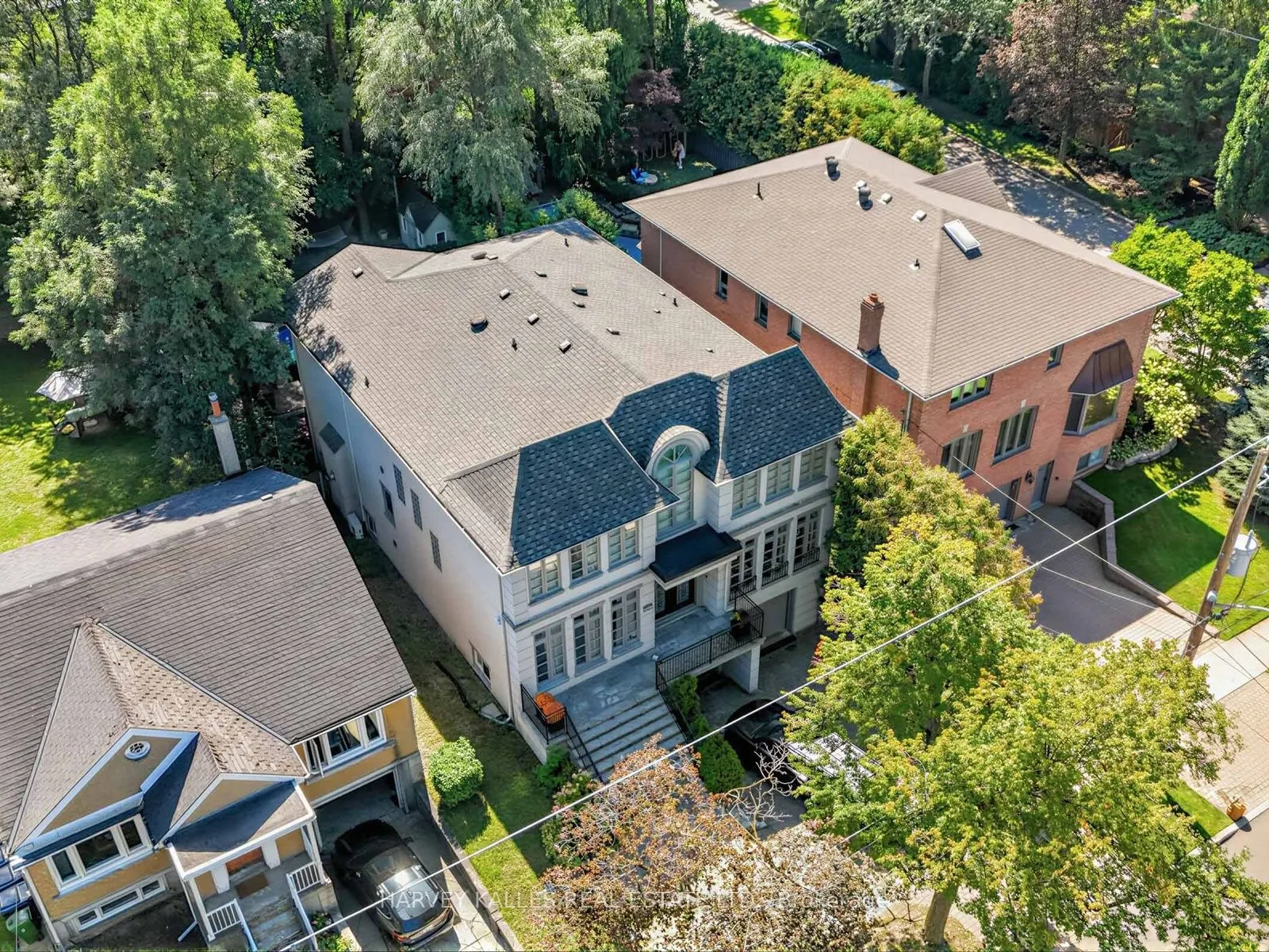 55 Viewmount Avenue