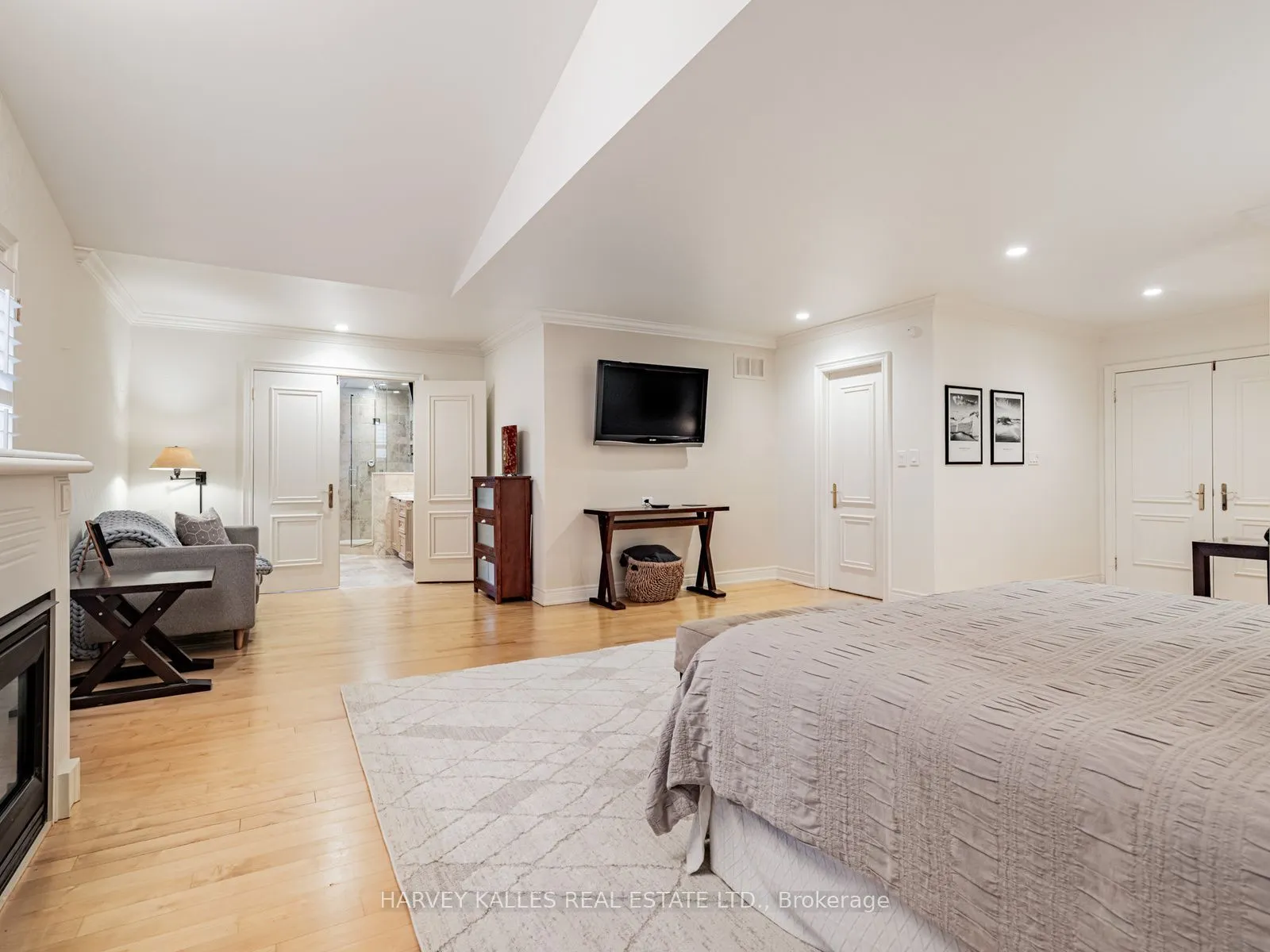 55 Viewmount Avenue