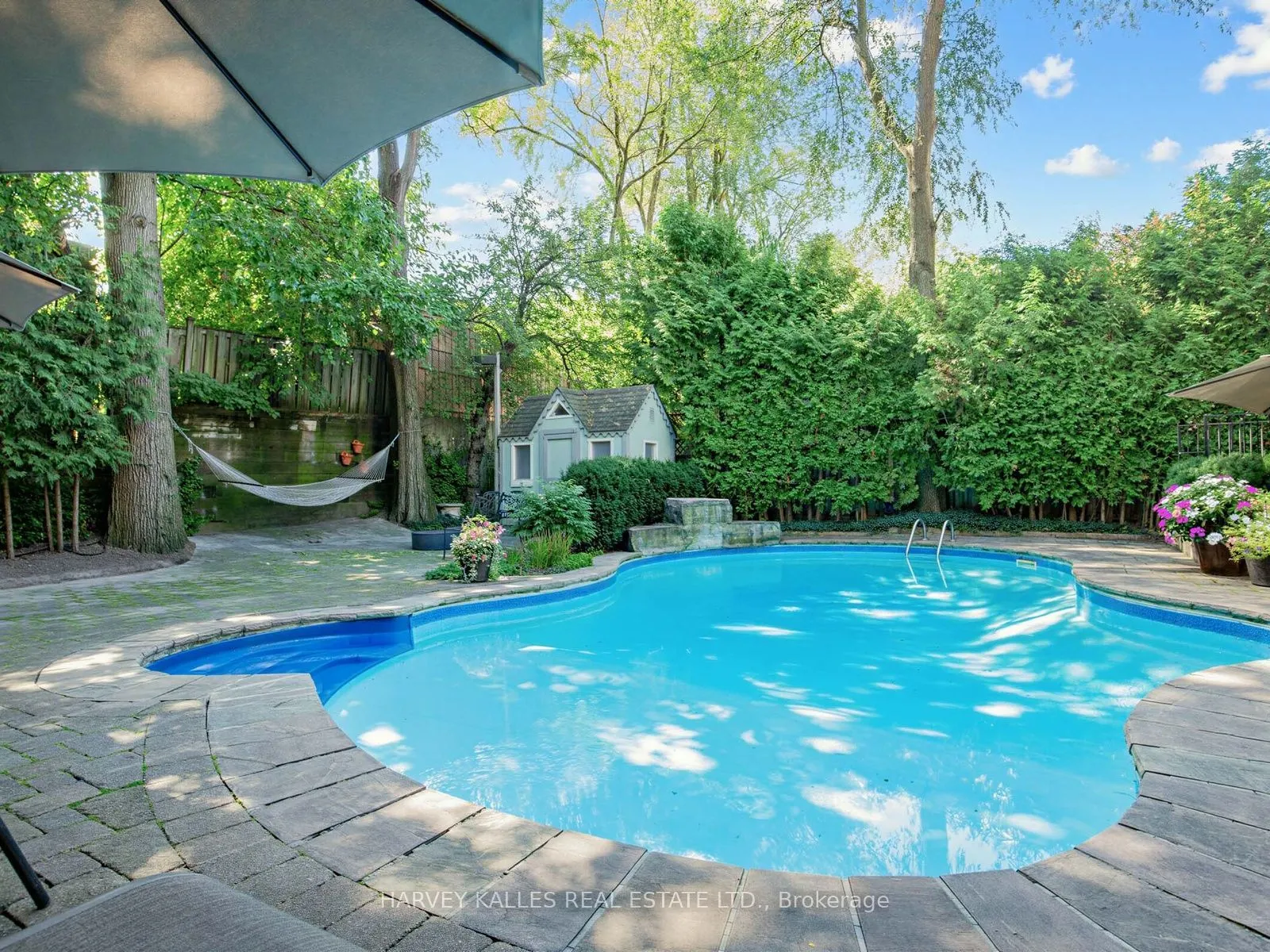 55 Viewmount Avenue