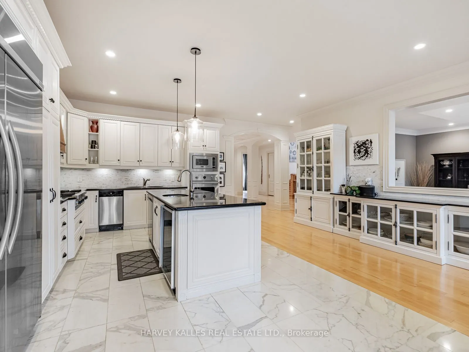 55 Viewmount Avenue