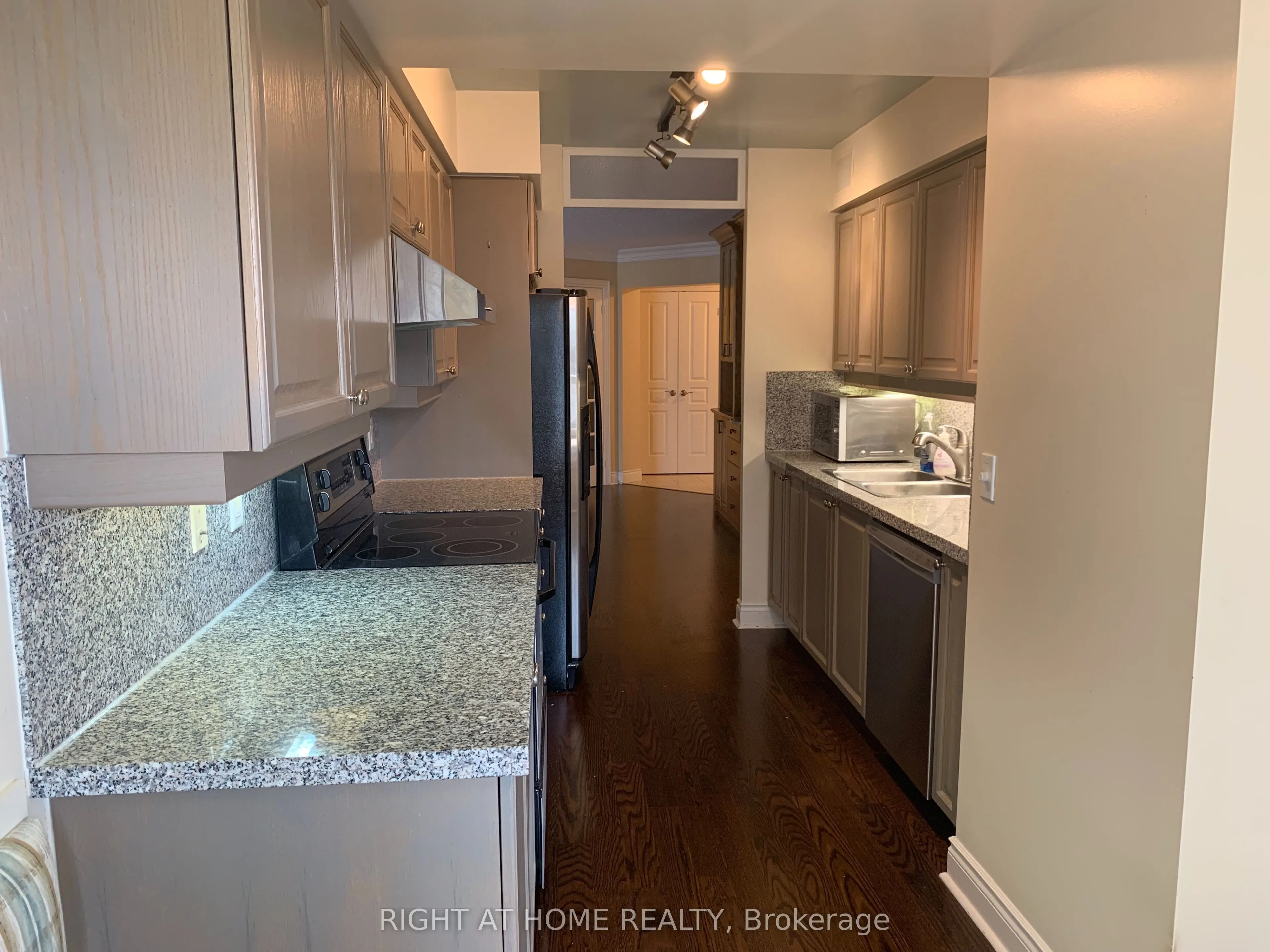 8 MCKEE Avenue #1306