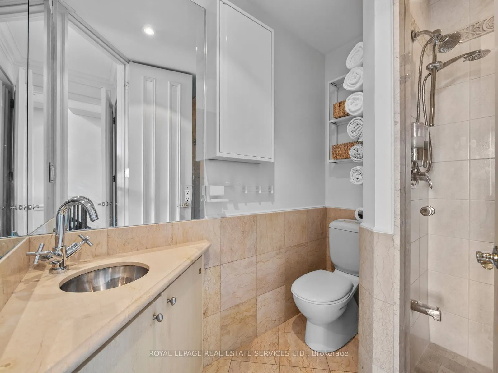 276 Spadina Road #4