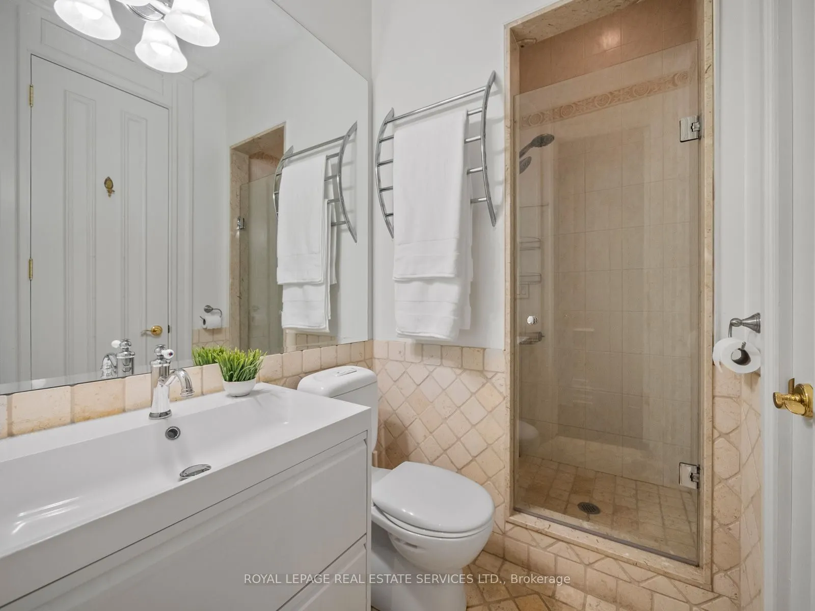 276 Spadina Road #4