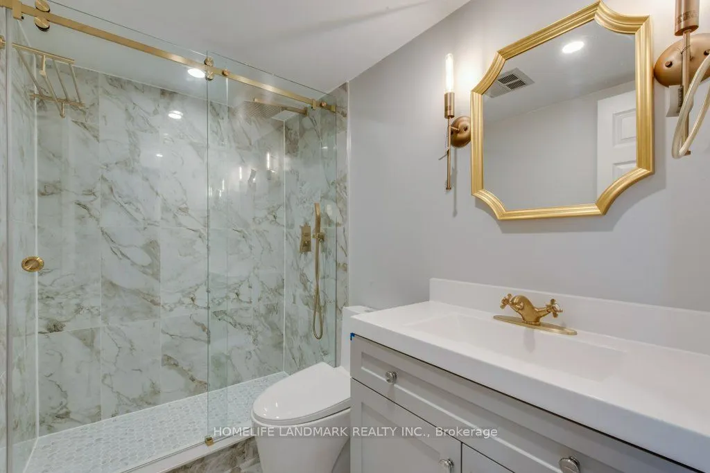 1 Concorde Place #306