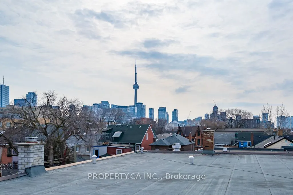 281 Augusta Avenue #2-3