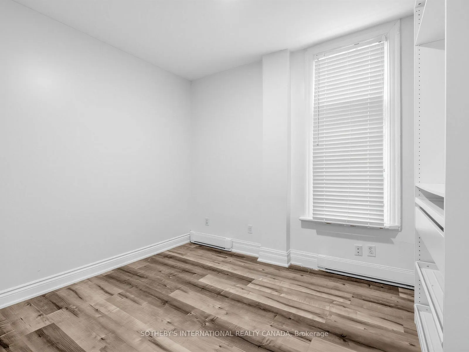 212 Carlton Street #Main