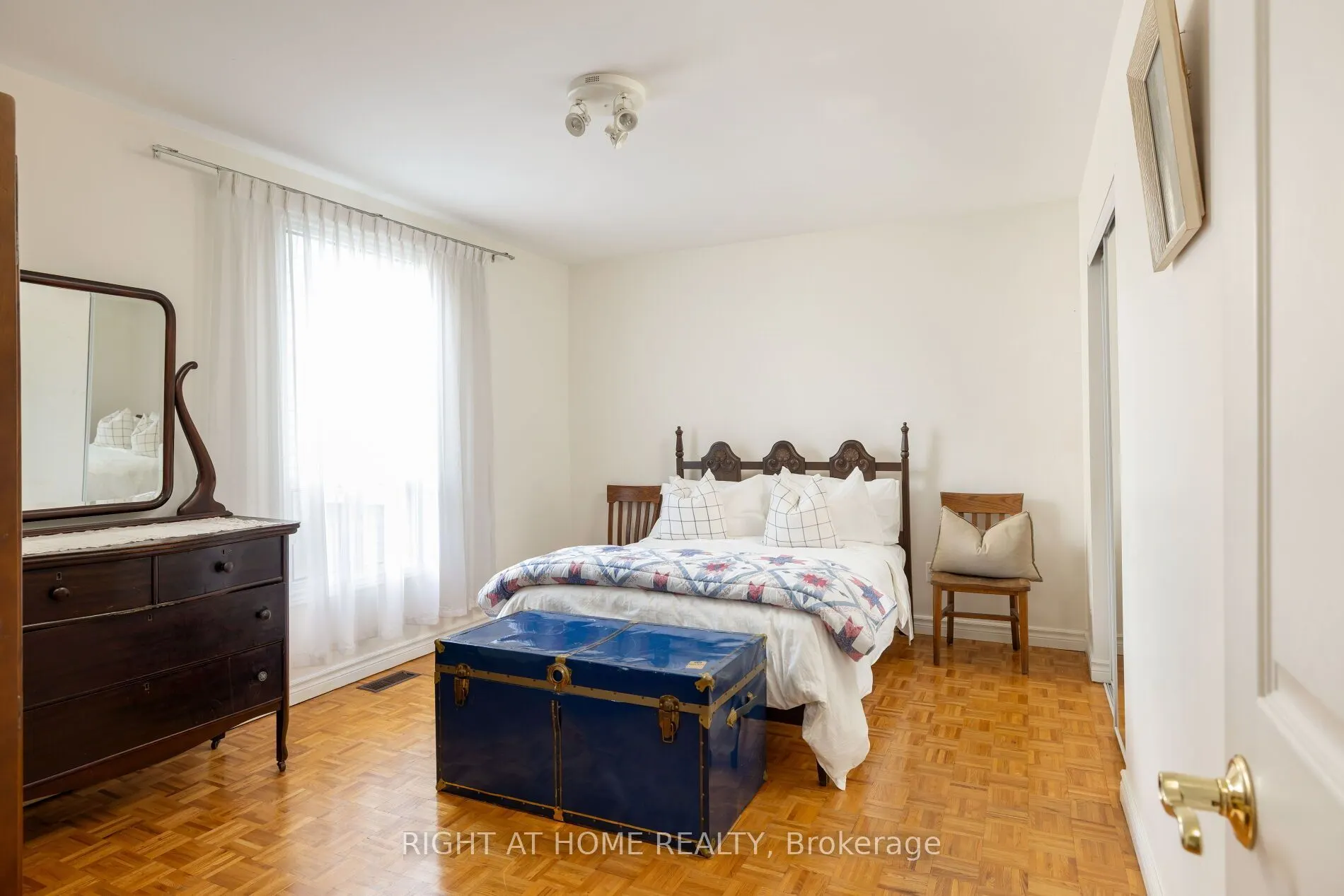 239 Seaton Street