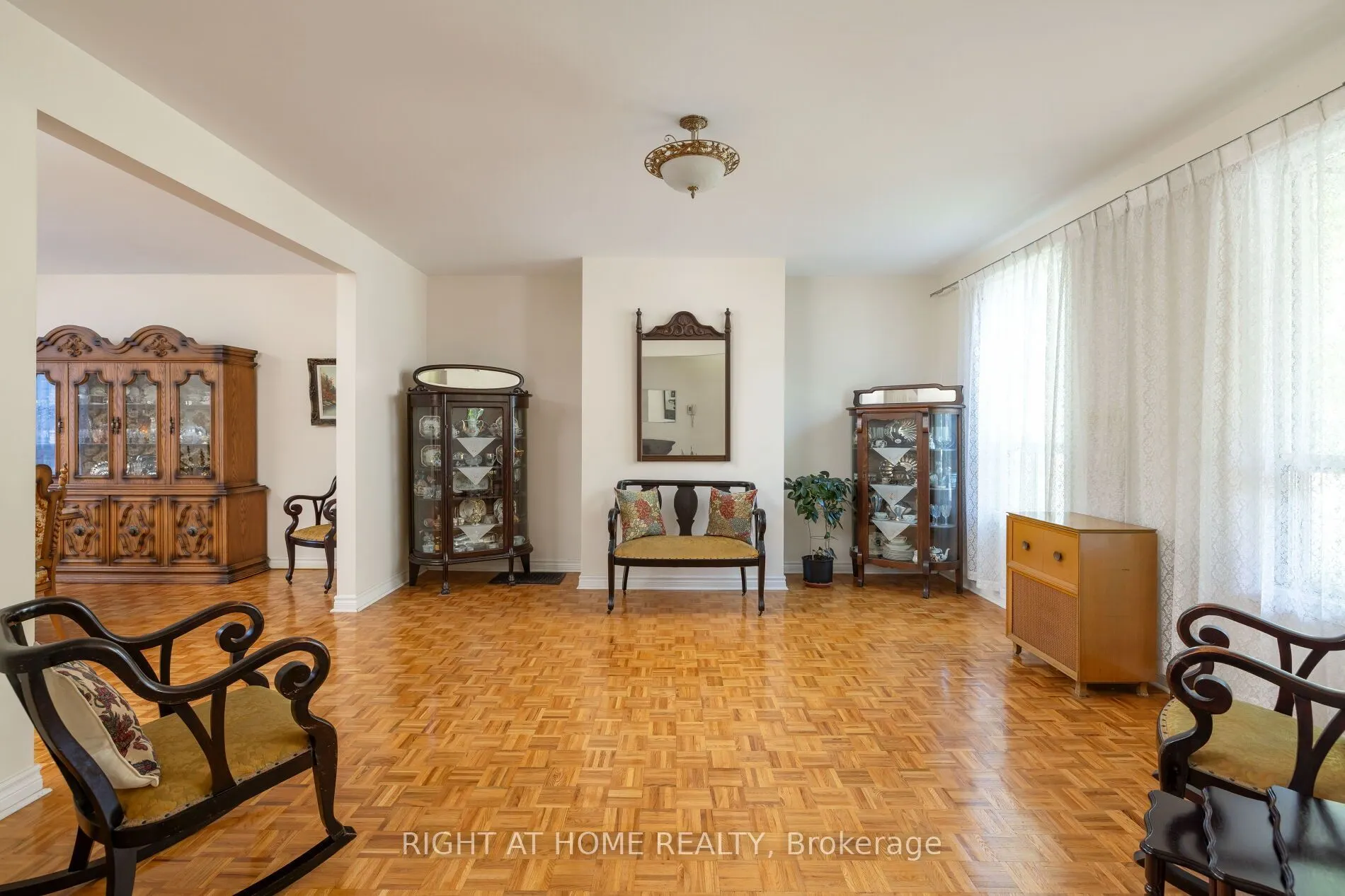 239 Seaton Street