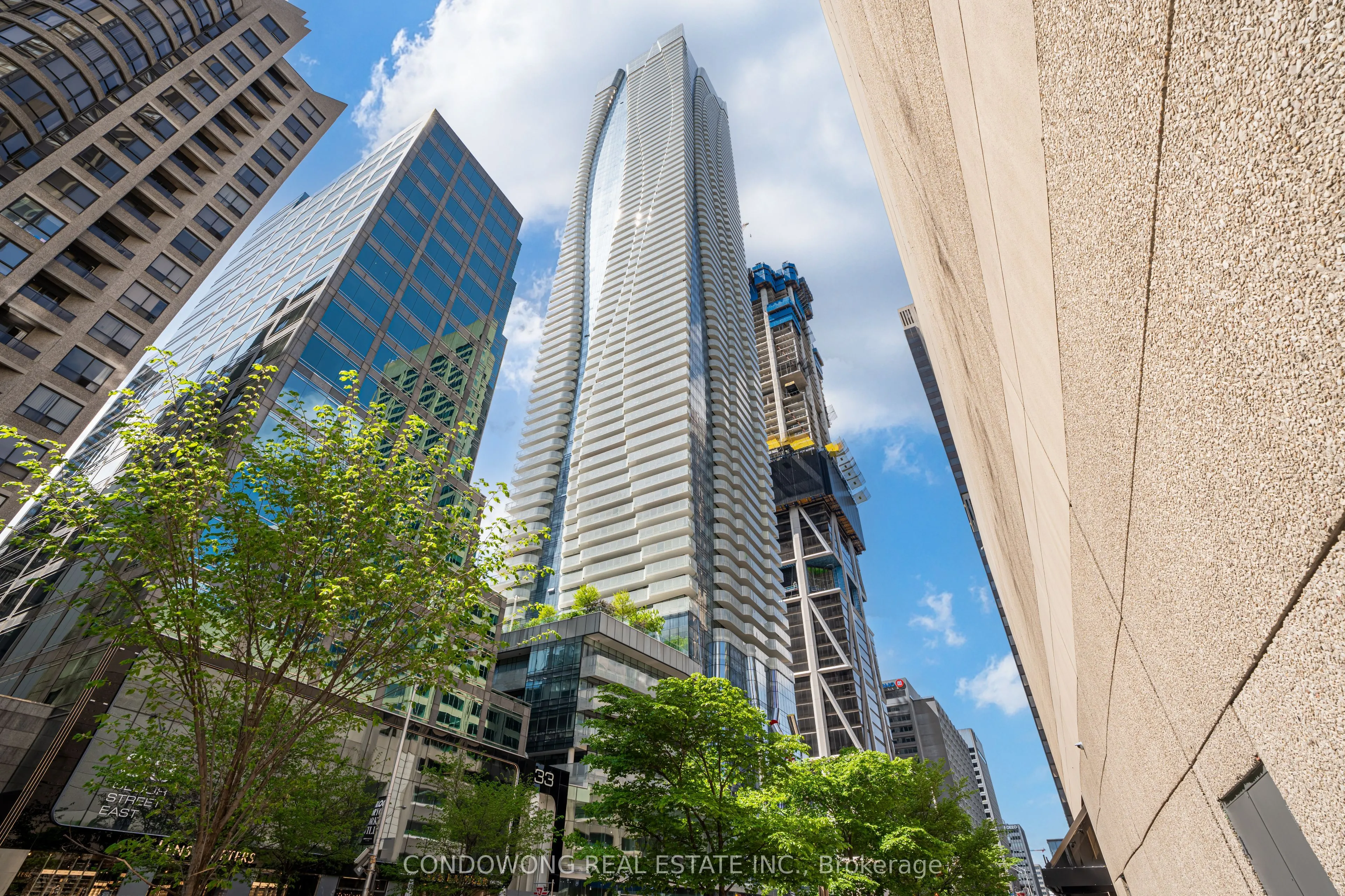 1 Bloor Street E #4710
