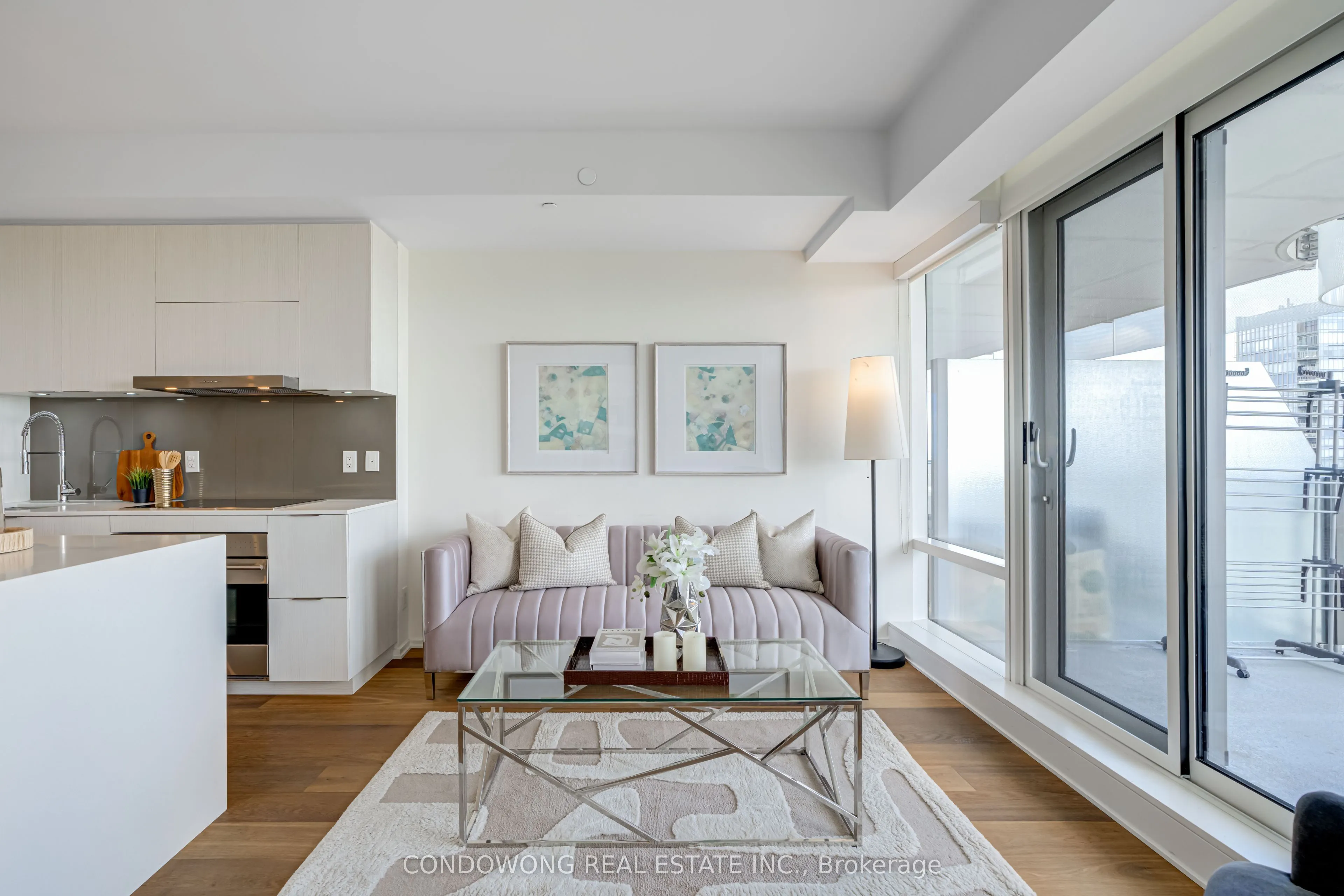 1 Bloor Street E #4710
