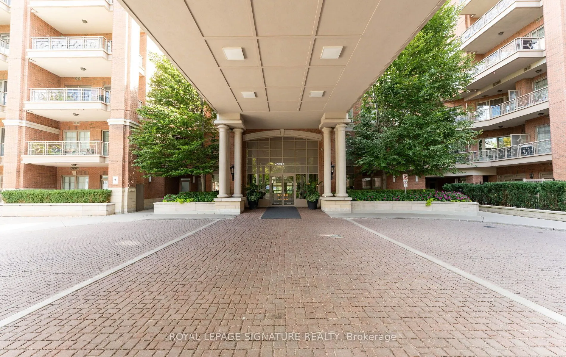 21 Burkebrook Place #337
