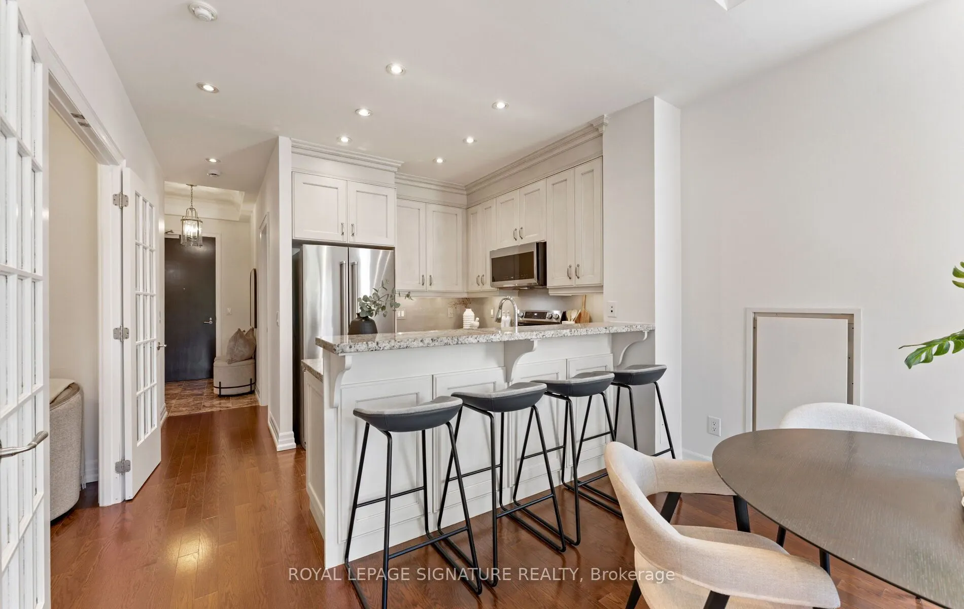 21 Burkebrook Place #337