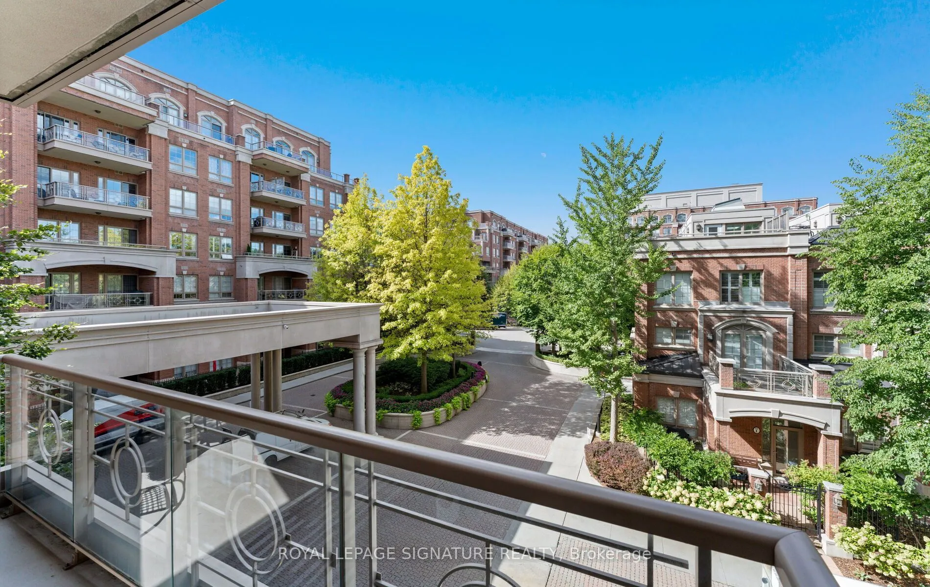 21 Burkebrook Place #337