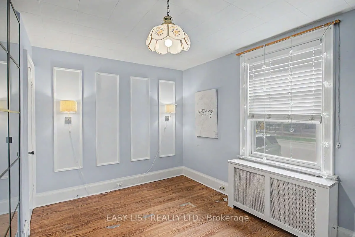 77 Avondale Avenue