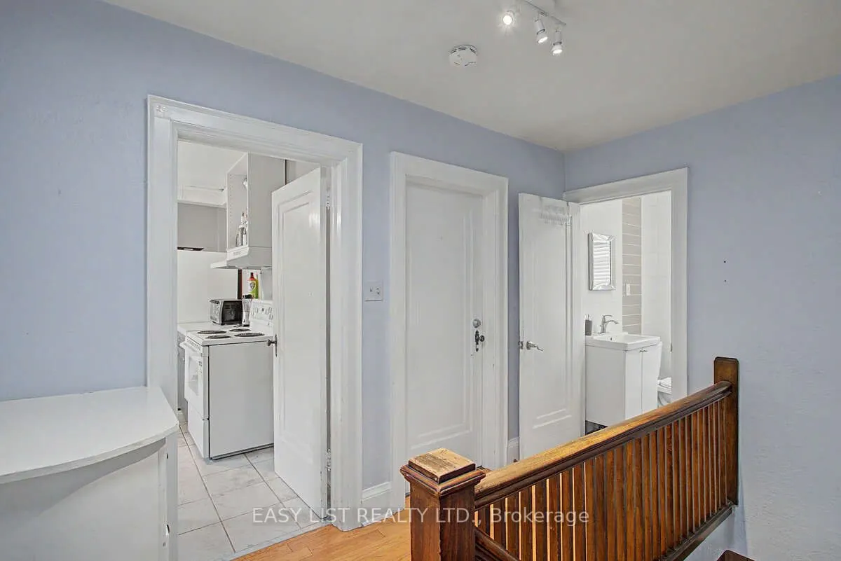 77 Avondale Avenue