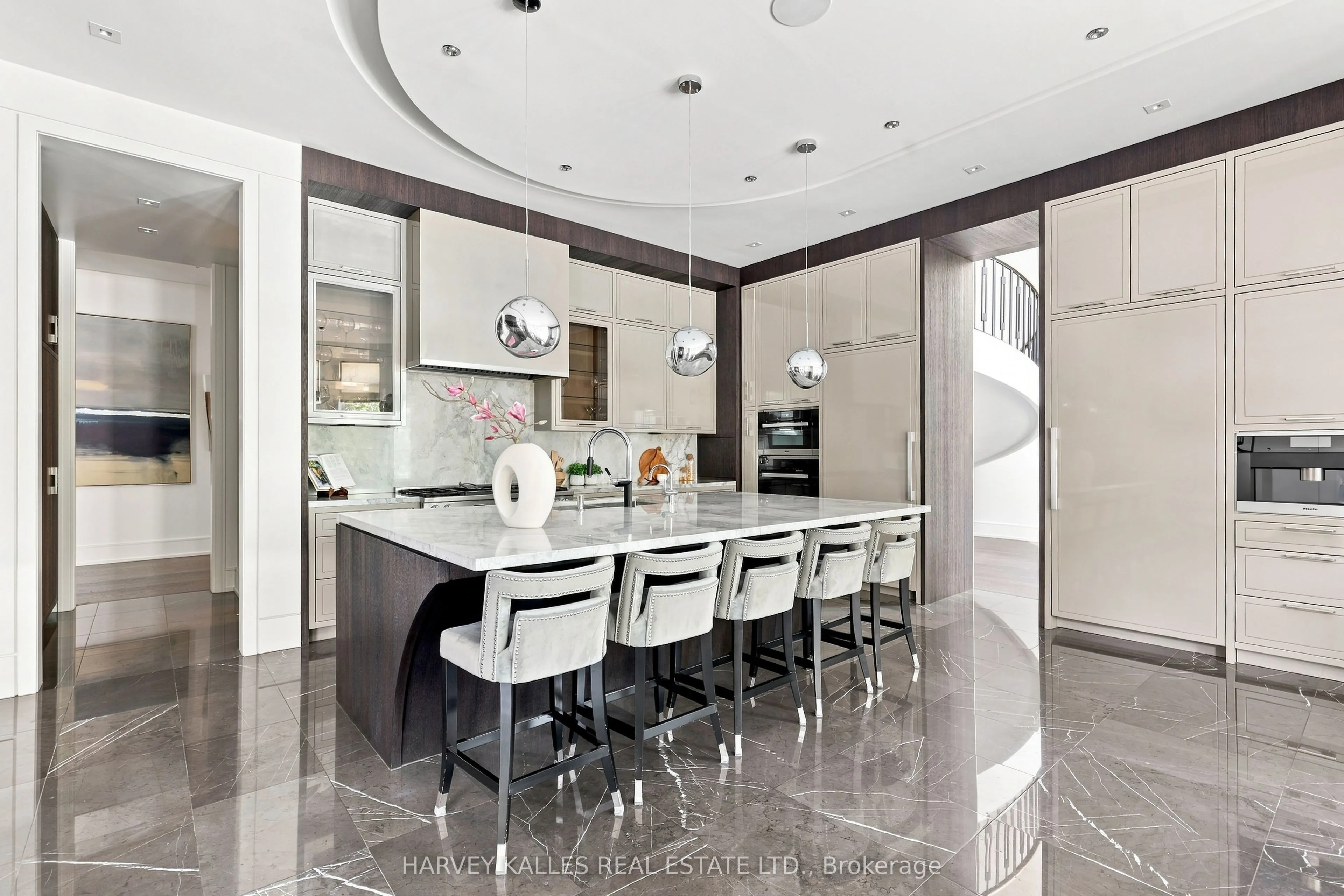 126 Sandringham Drive