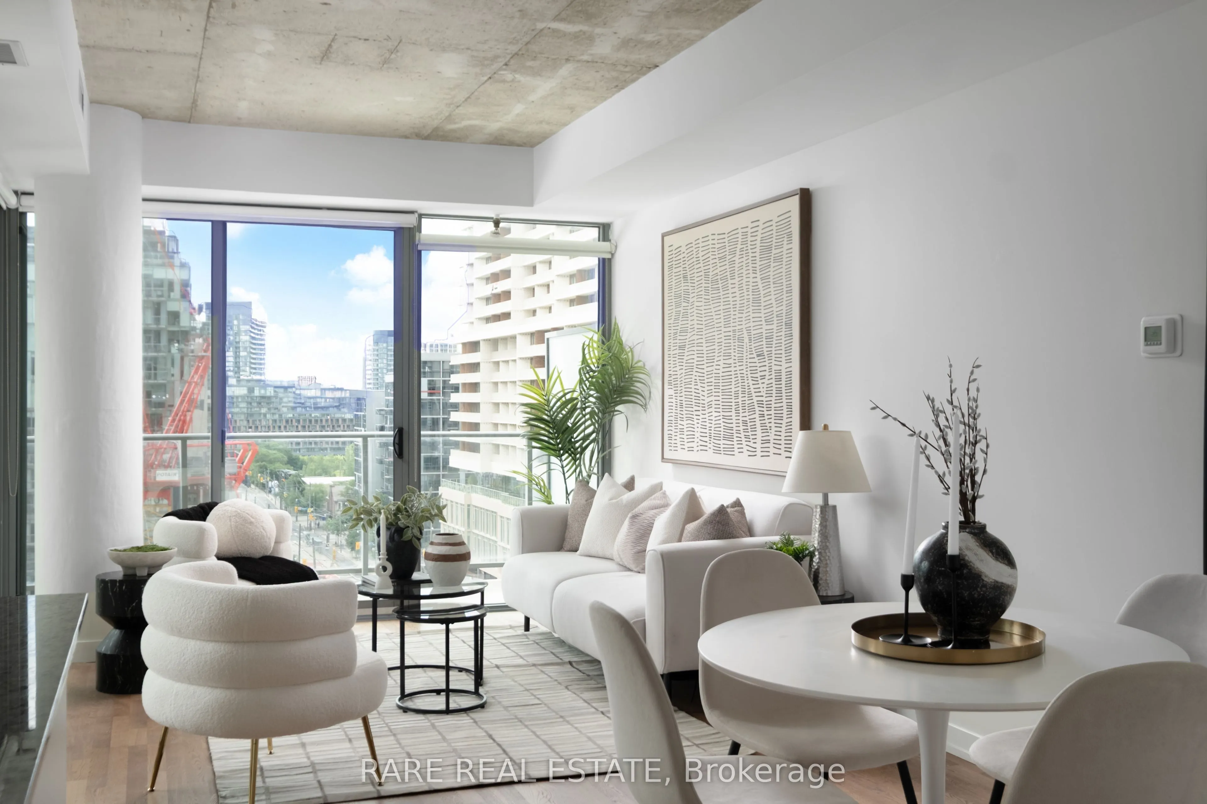 95 Bathurst Street #919