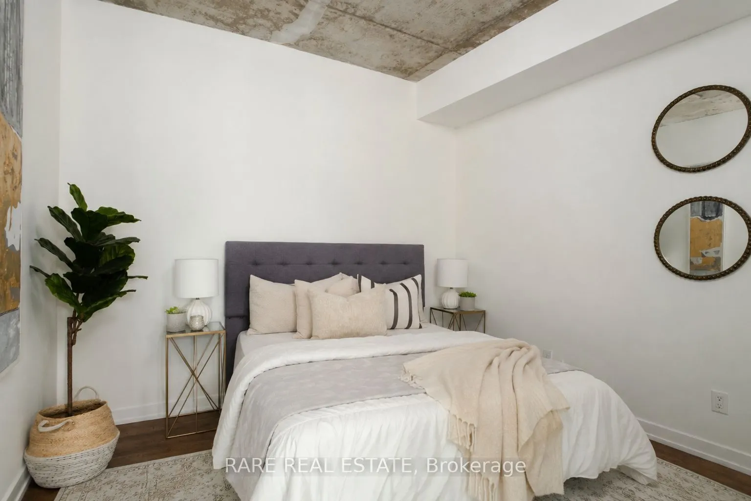 95 Bathurst Street #919