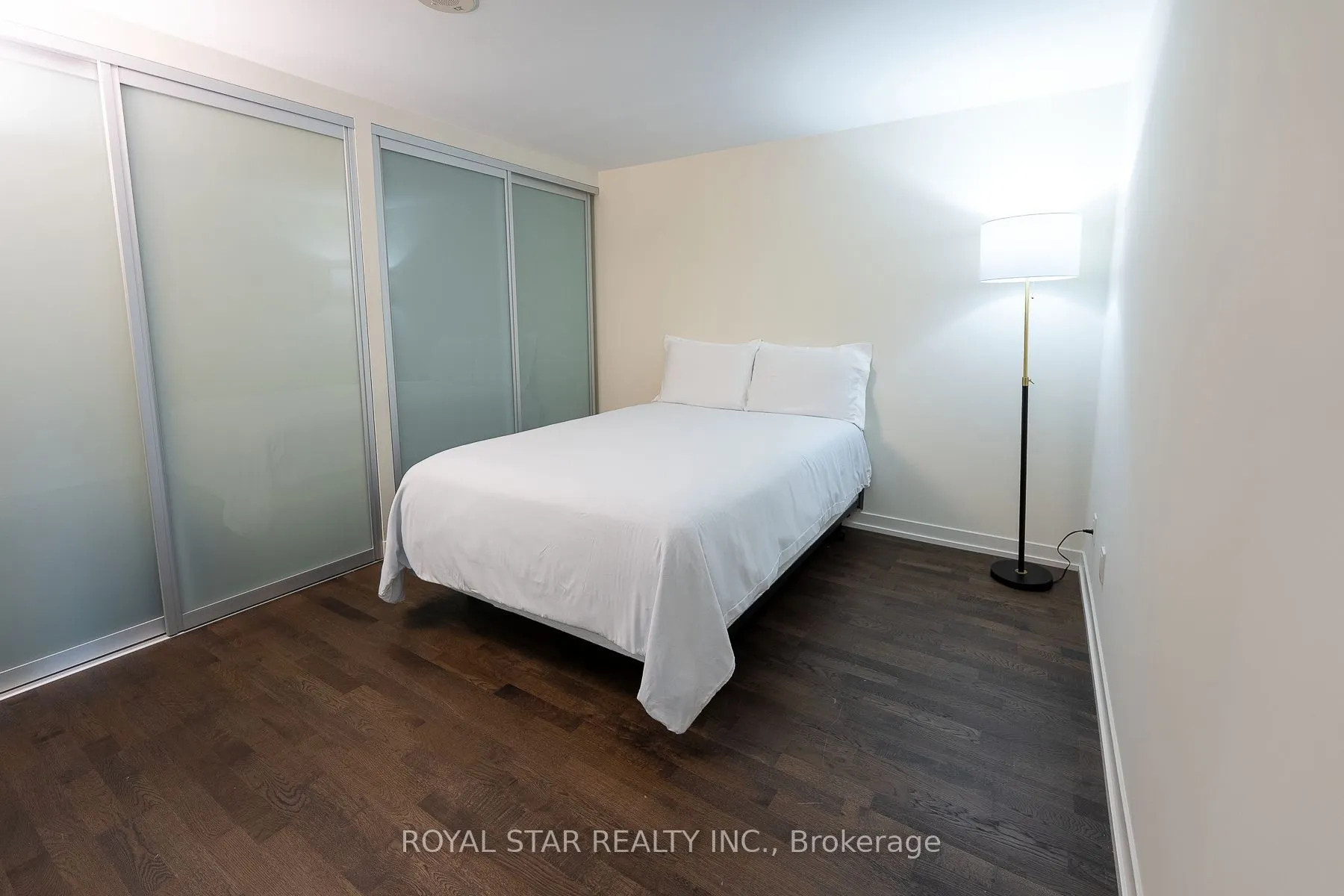 95 Bathurst Street #623