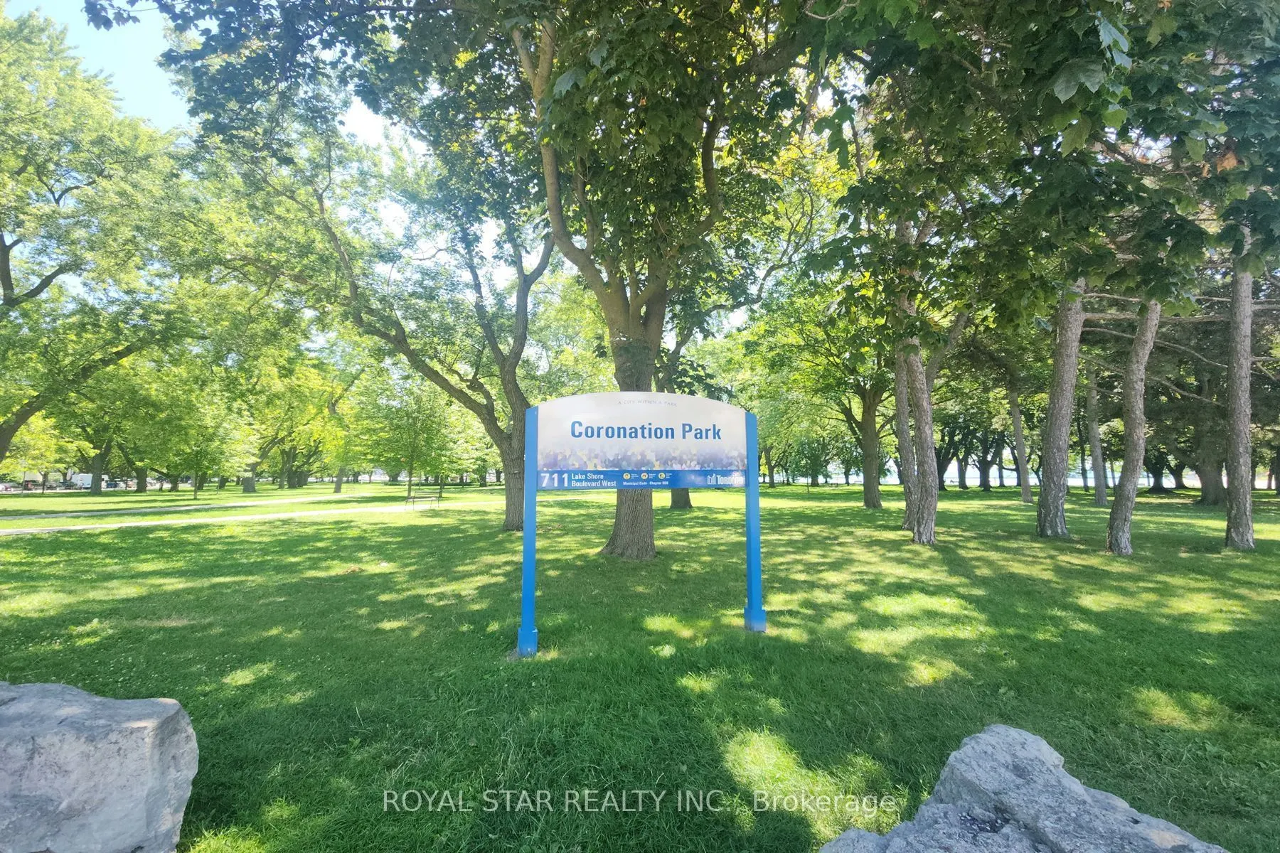 95 Bathurst Street #623